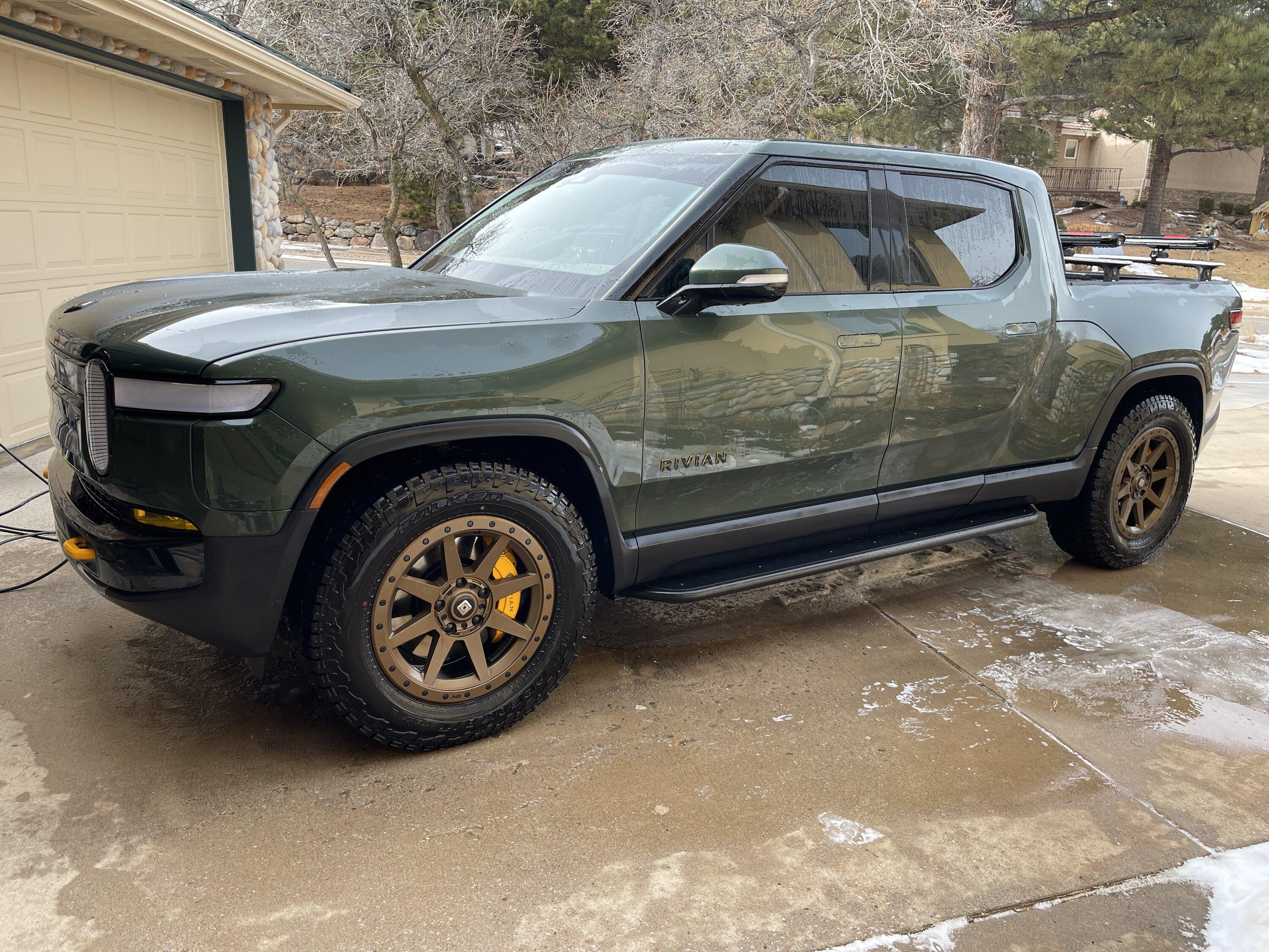 Rivian R1T R1S Rivian EVSportline R800 wheels only IMG_0233