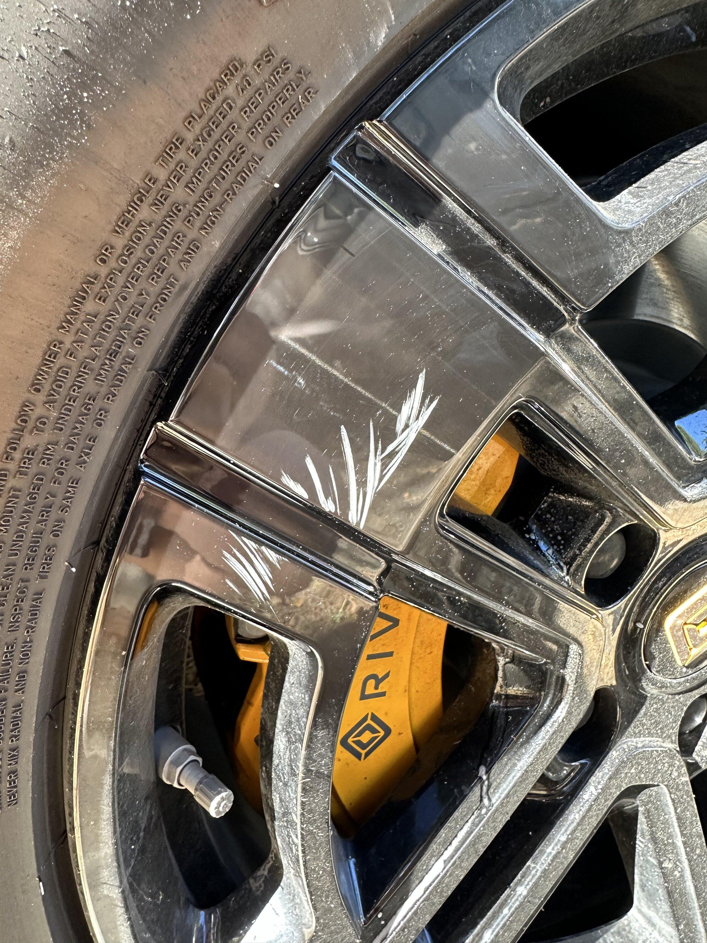 Rivian R1T R1S Wheel curb rash / scuffs - DIY buff out? IMG_4234