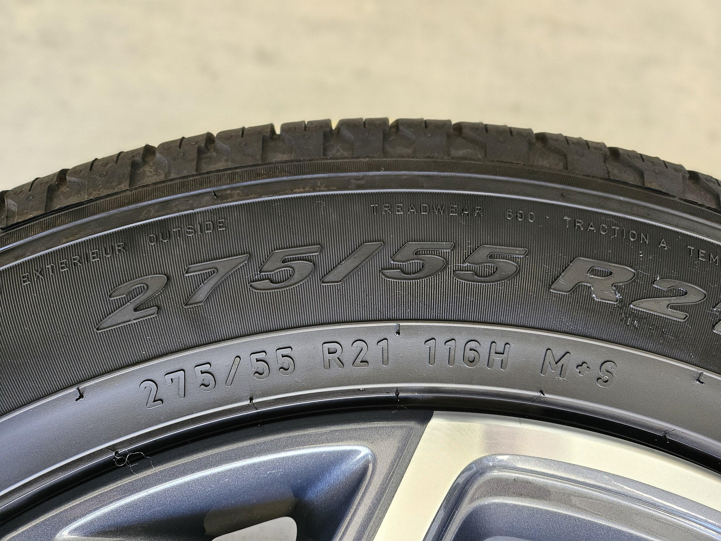 Rivian R1T R1S 21" Wheels from 2023 R1T with 275/55/R21 Tires, Aero cover, and TPMS 20240211_133424
