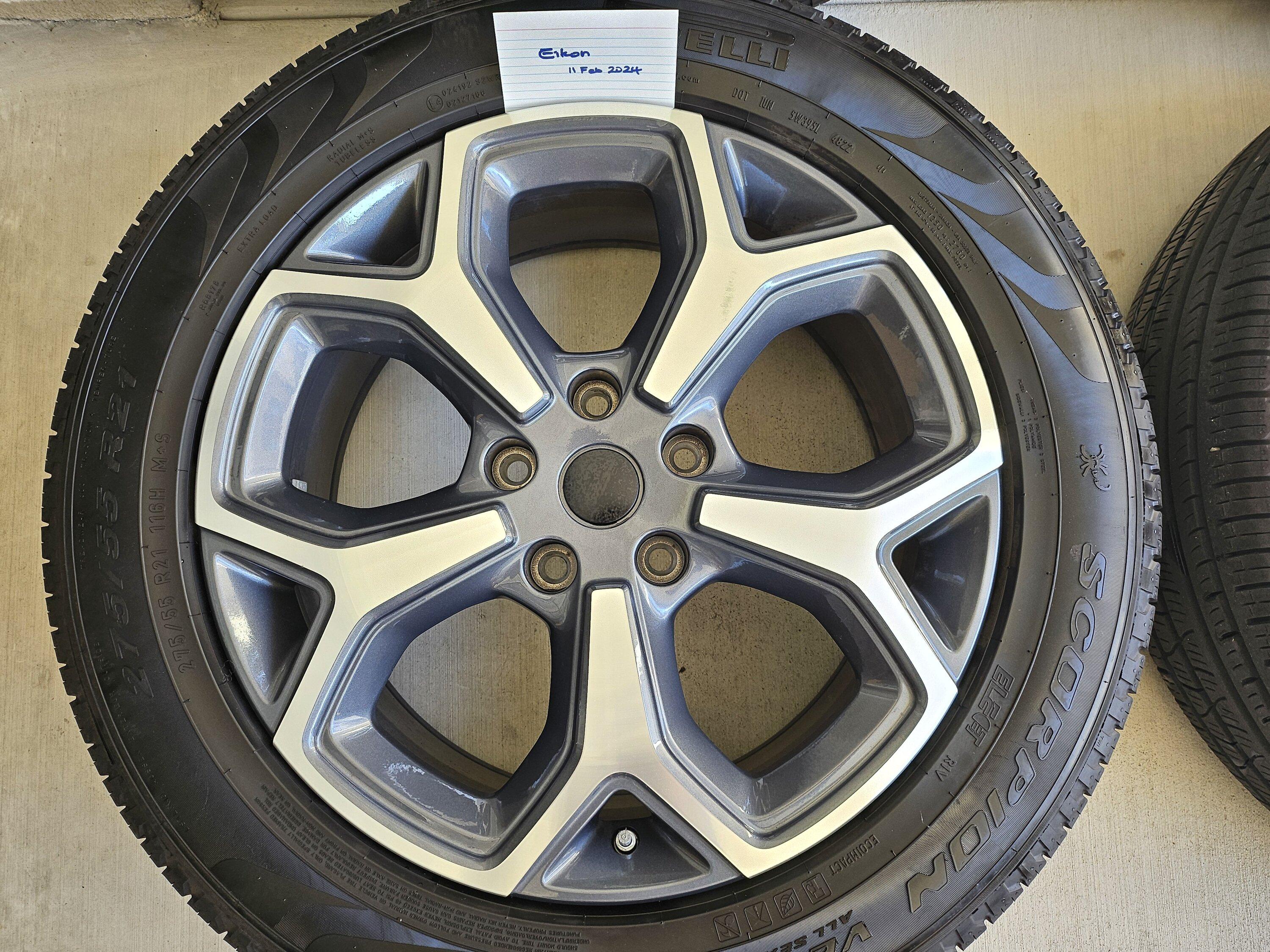 Rivian R1T R1S 21" Wheels from 2023 R1T with 275/55/R21 Tires, Aero cover, and TPMS 20240211_133522