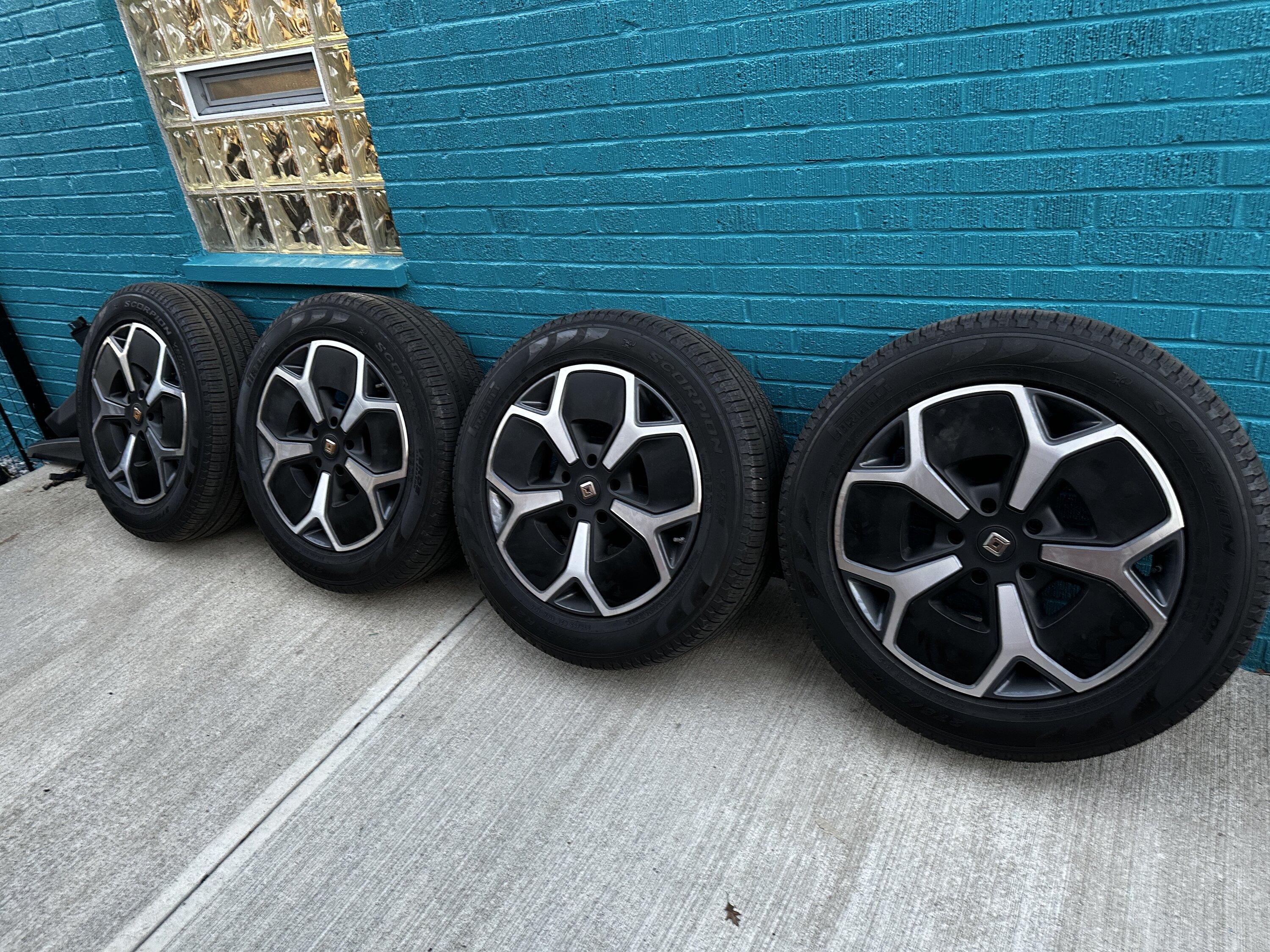 Locomotive Wheel R1 R2 R3 R4 Ohio - 21” Wheels with tires for 20” TRADE! | Rivian Forums - R1 R2 R3 ...