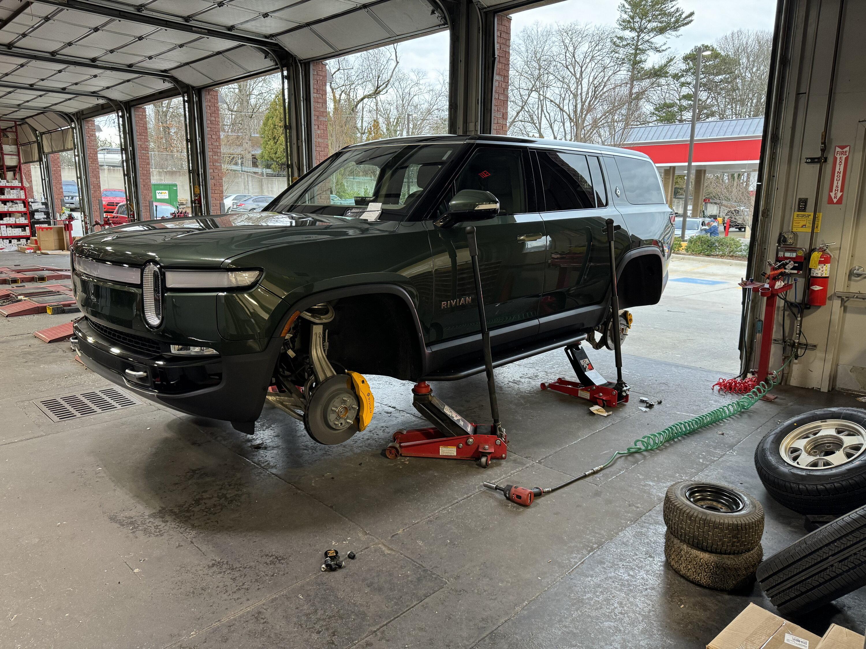 Rivian R1T R1S Brembo Brakes, Bags and a Bad A$$ Rig that hauls Butt. 20240108_221235460_iOS