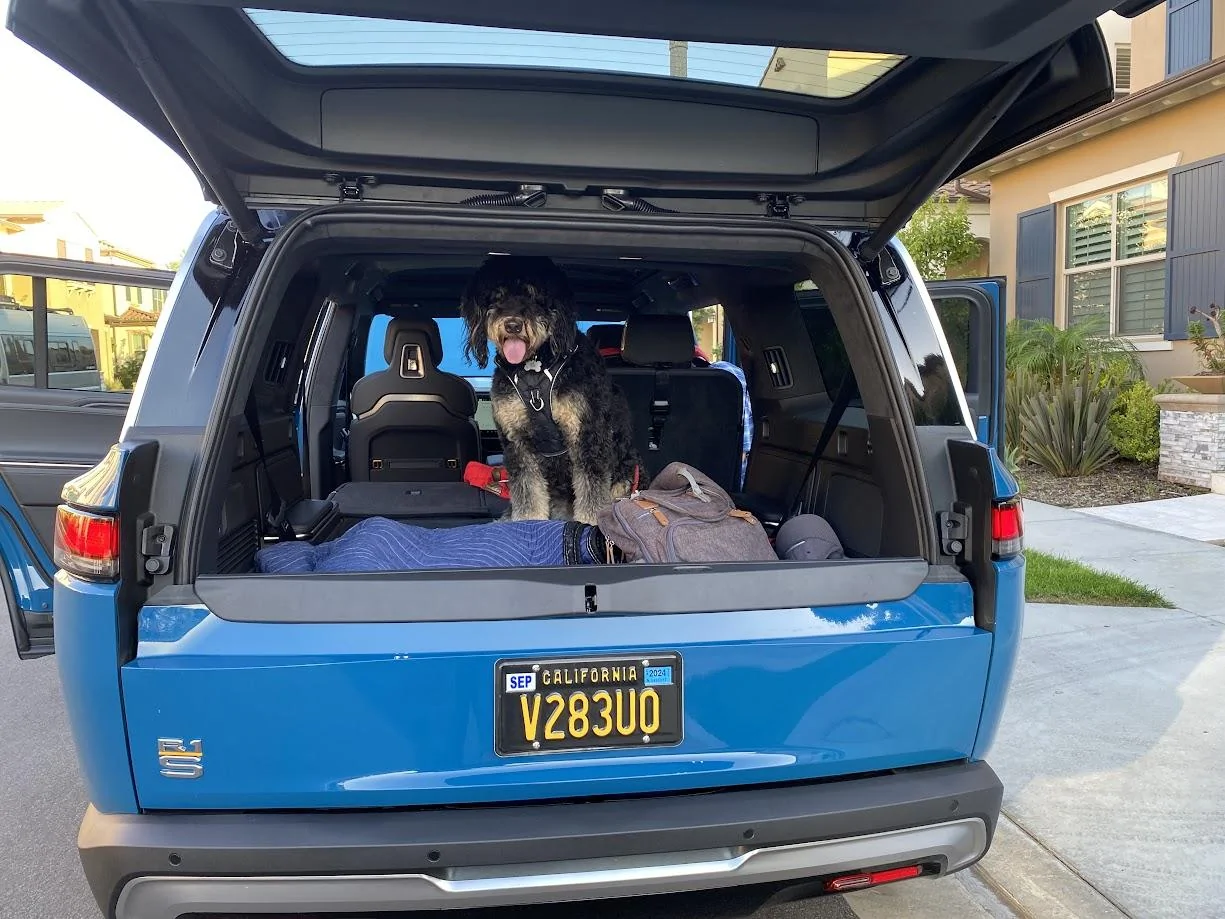 Rivian R1T R1S Dogs and Rivians ? D9F8A401-AFF2-46E7-A477-400DD1C1E080