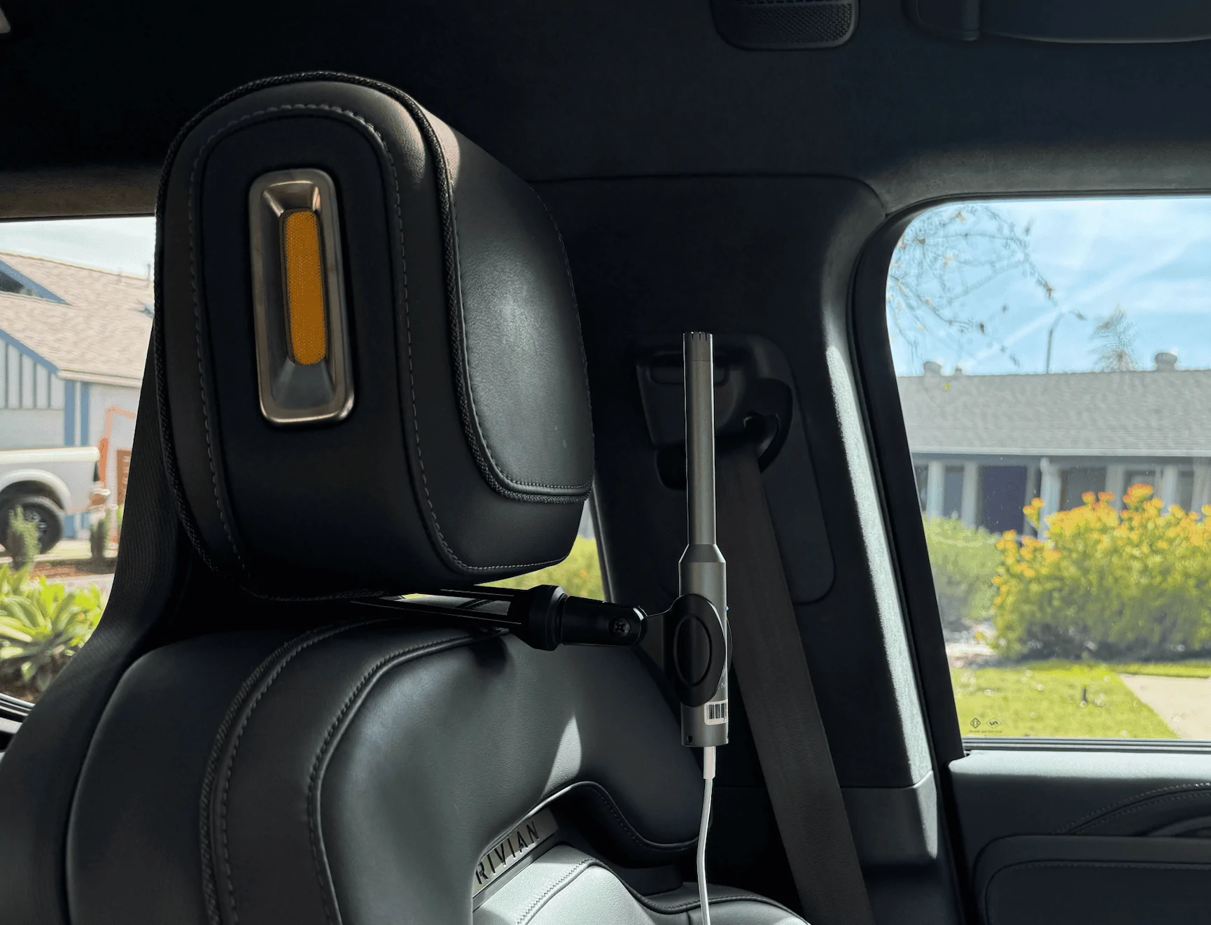 Rivian R1T R1S How to Improve a Rivian R1S’s Elevation Sound System With Simple EQ Changes (Equipment Measured Tests & Results) MIC Placement