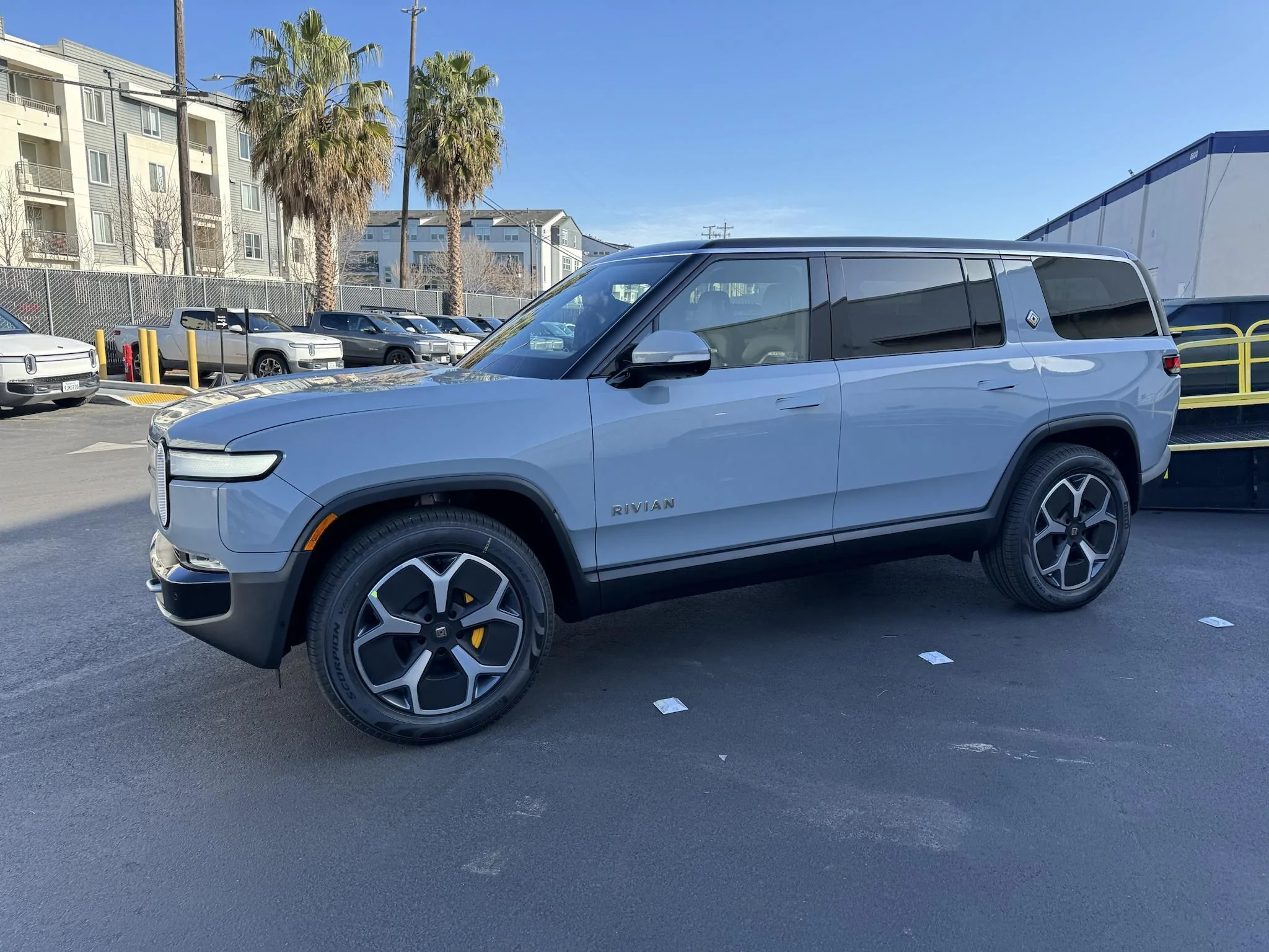 Rivian R1T R1S [Order lock-in] <-> [Delivery] Timeline 05172ED7-8E6D-487C-9957-EB4BE4FC2D4E