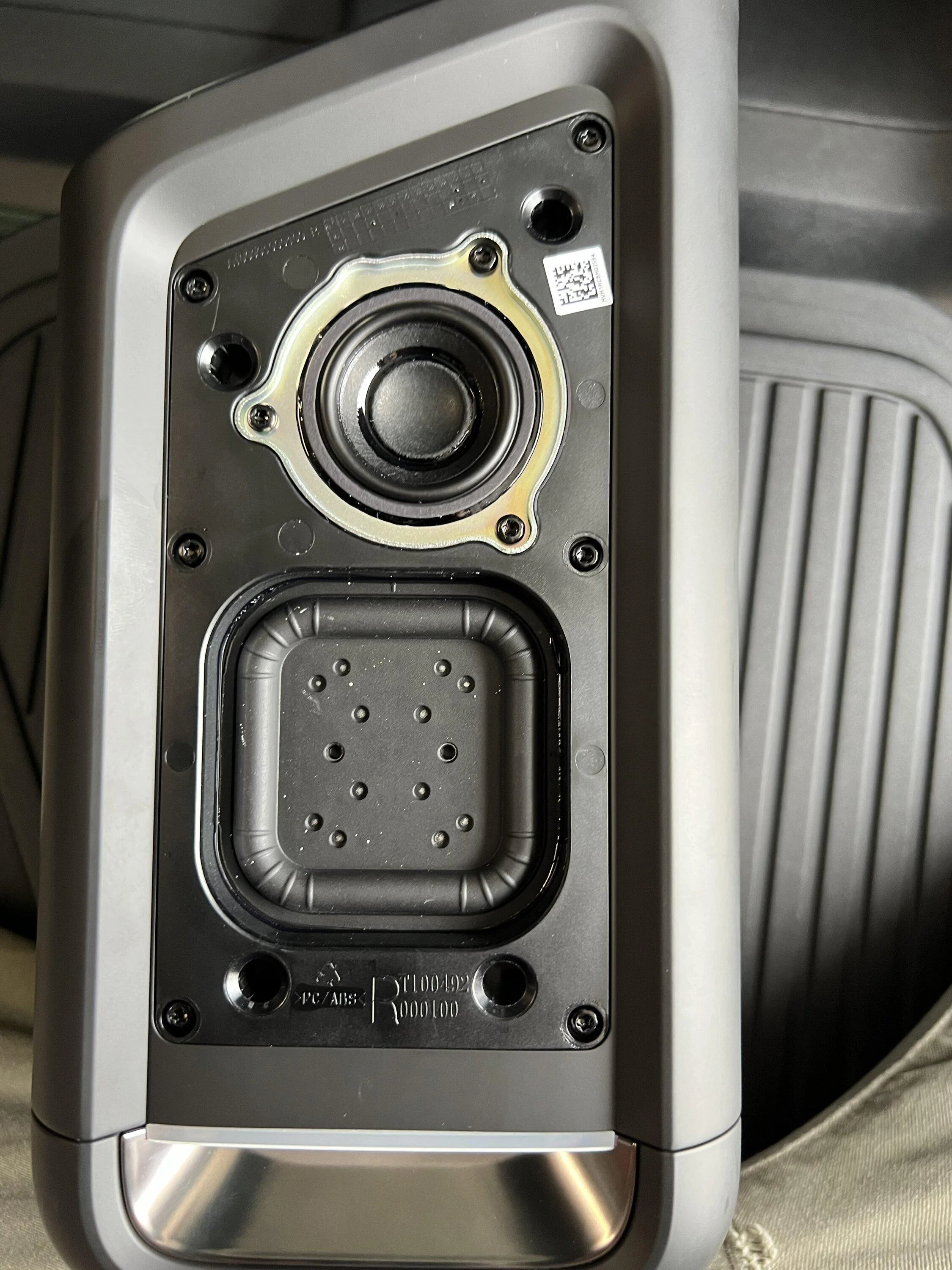 Rivian R1T R1S Camp Speaker Curiosity Teardown ? IMG_1033