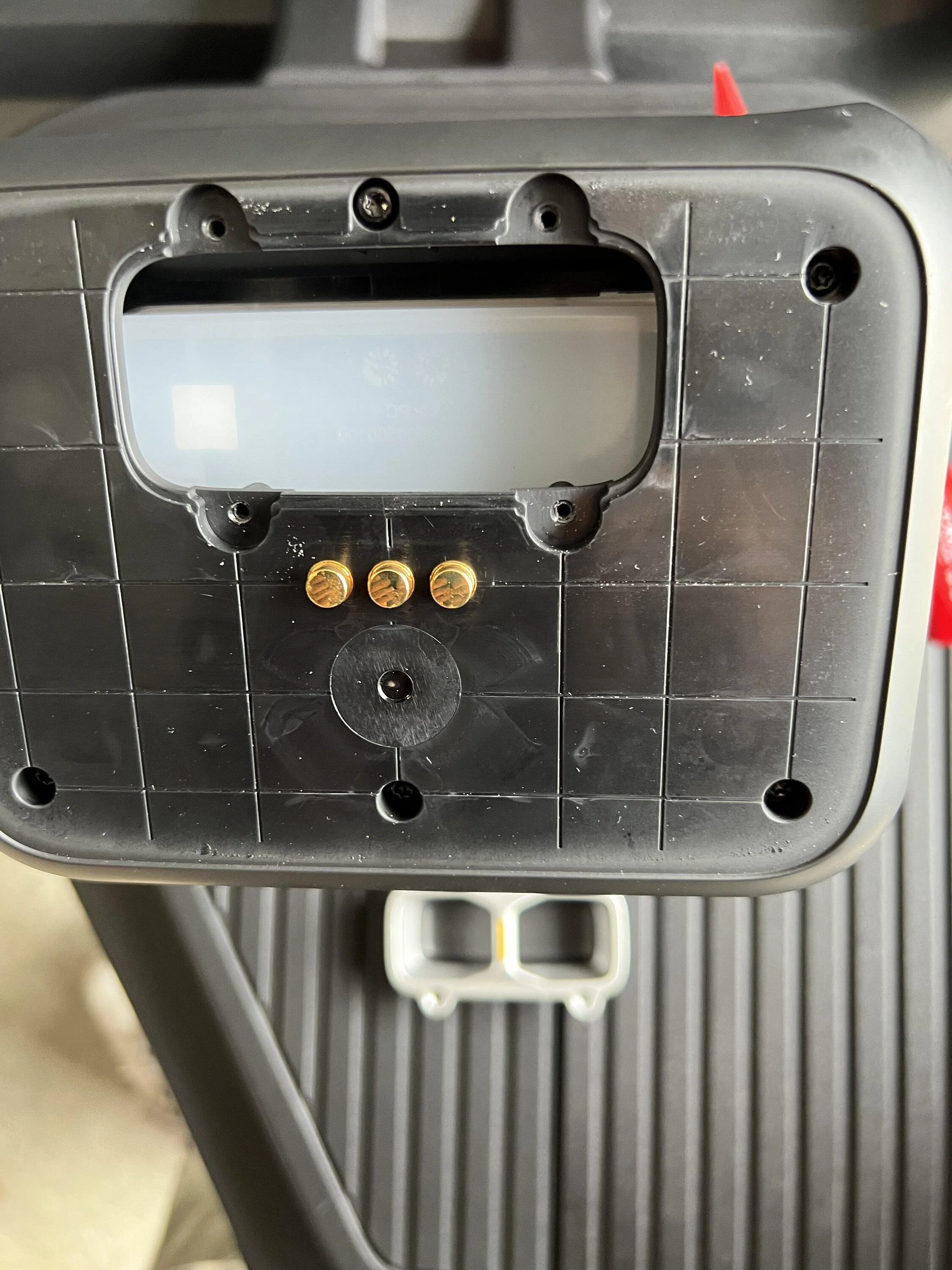Rivian R1T R1S Camp Speaker Curiosity Teardown ? IMG_1050