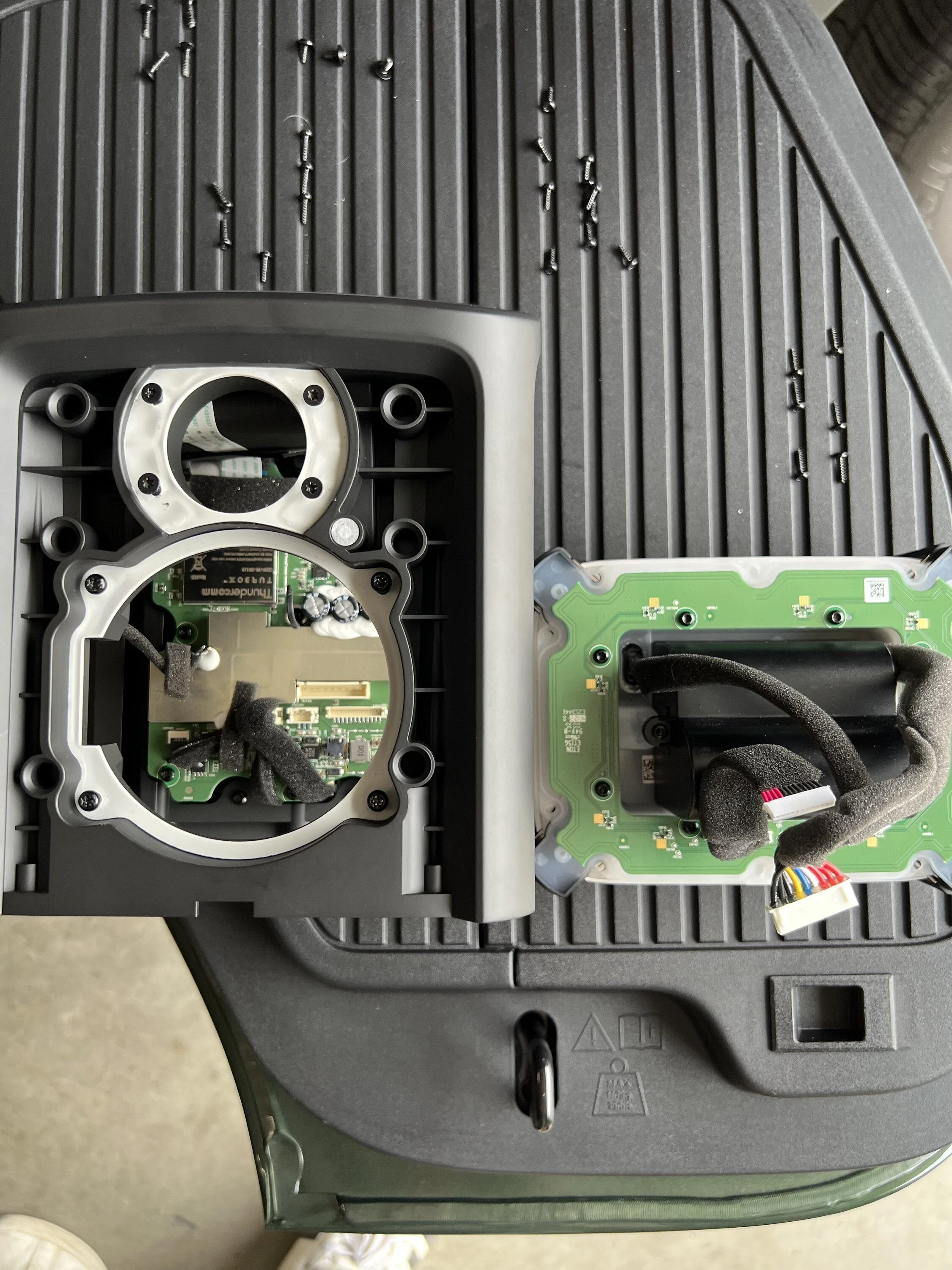 Rivian R1T R1S Camp Speaker Curiosity Teardown ? IMG_1056
