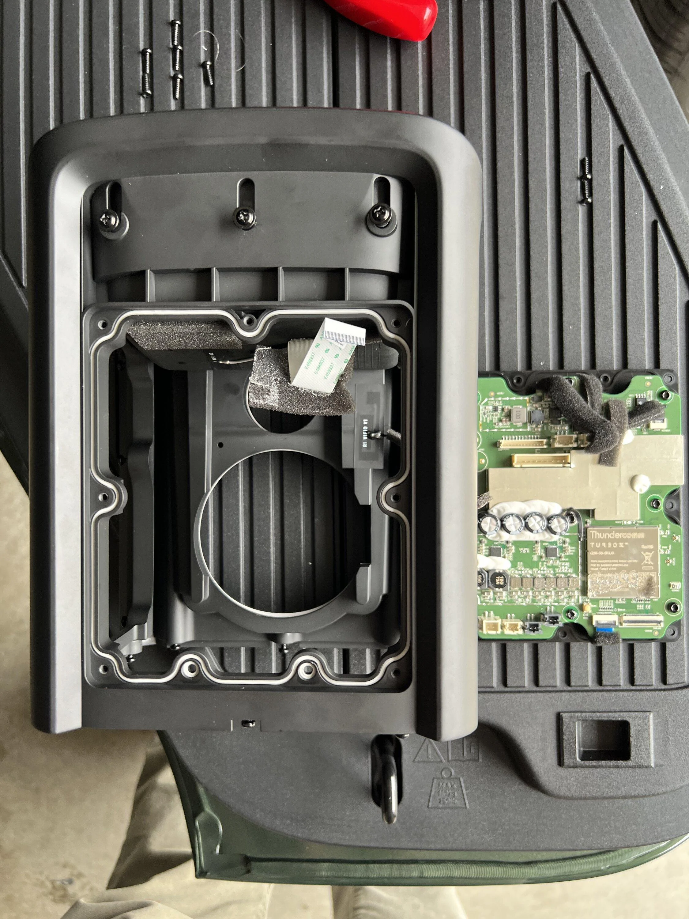 Rivian R1T R1S Camp Speaker Curiosity Teardown ? IMG_1058