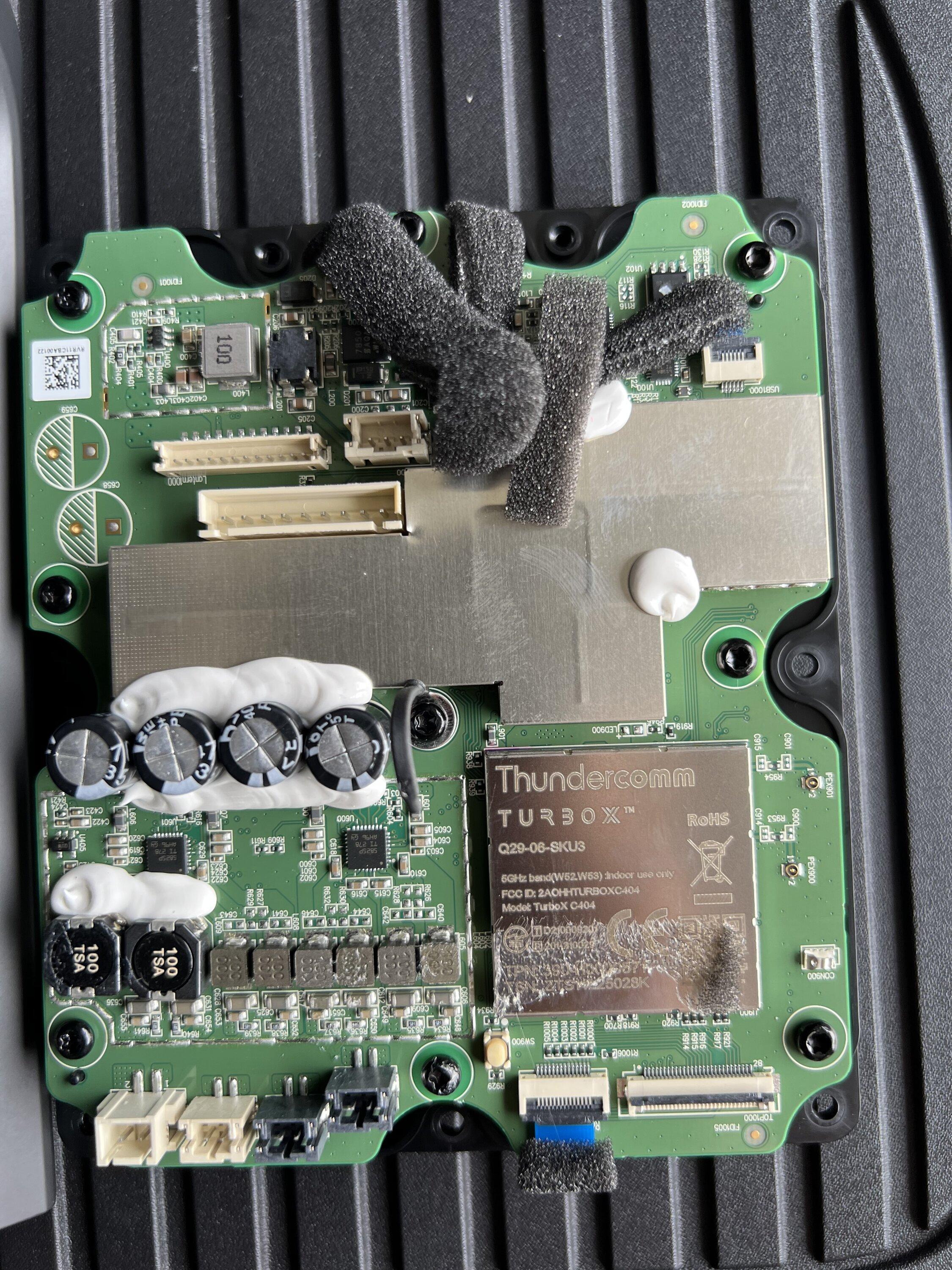 Rivian R1T R1S Camp Speaker Curiosity Teardown ? IMG_1059