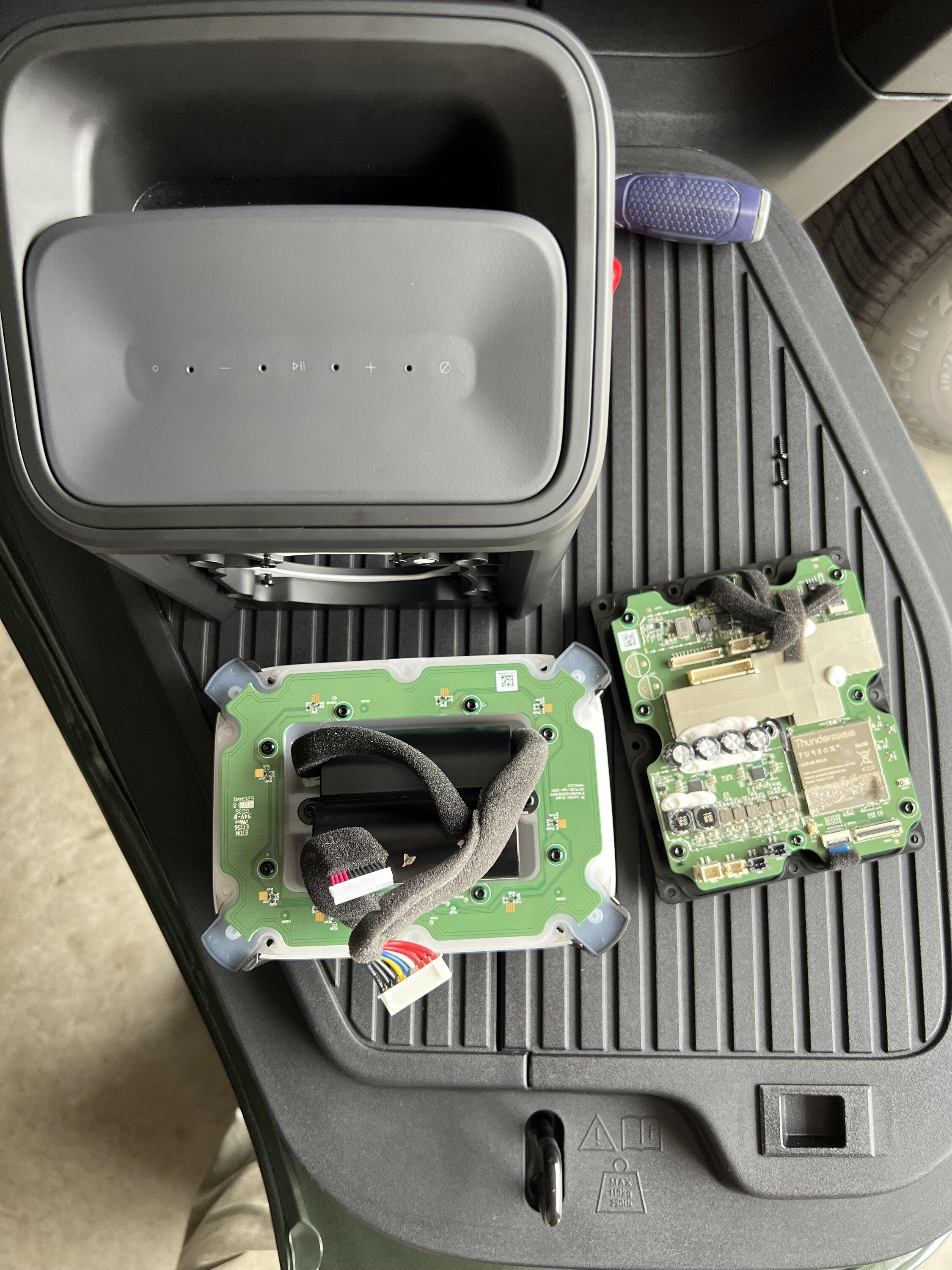 Rivian R1T R1S Camp Speaker Curiosity Teardown ? IMG_1063
