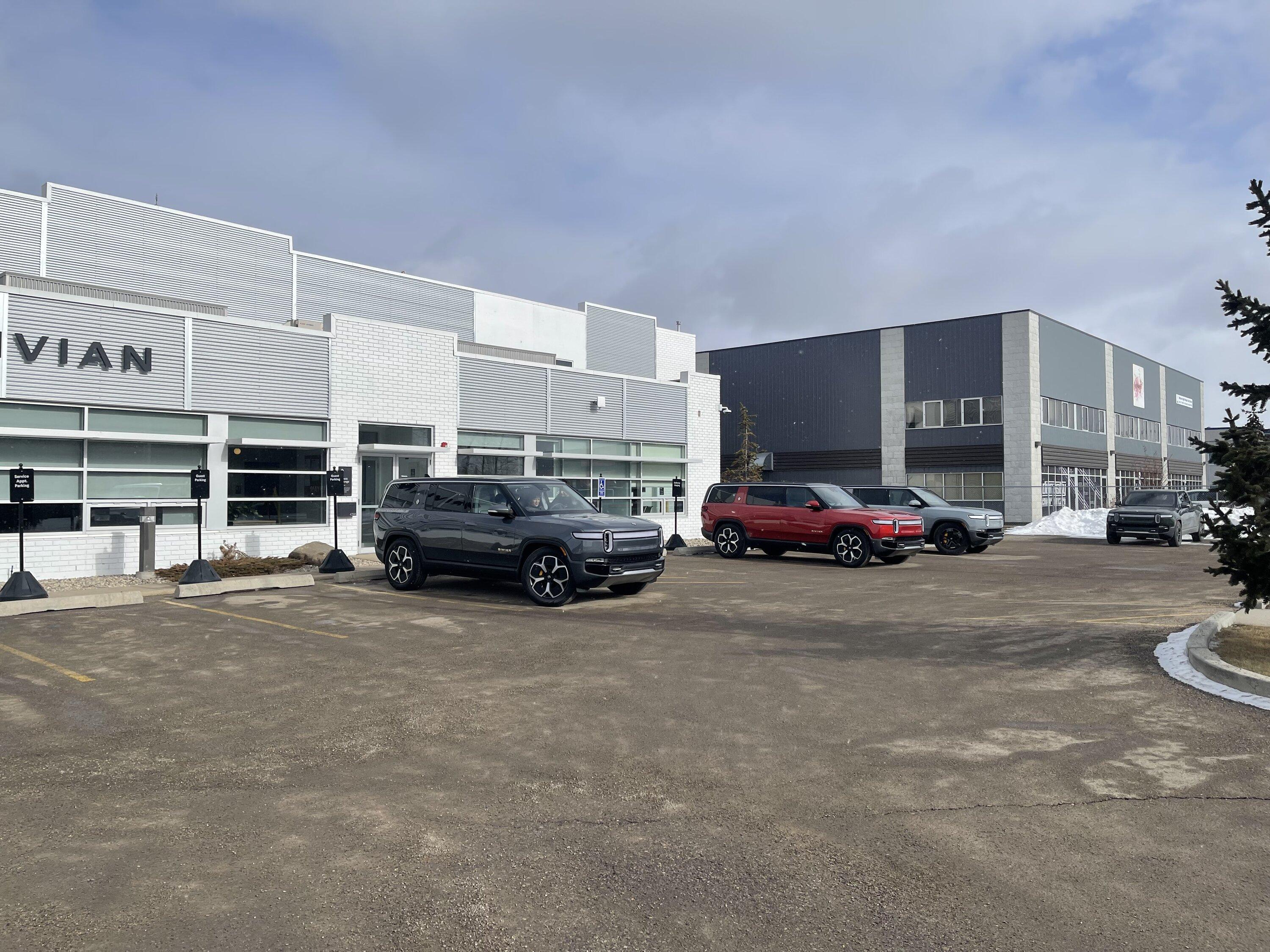 Rivian R1T R1S Sharing My Calgary Delivery Experience IMG_7527
