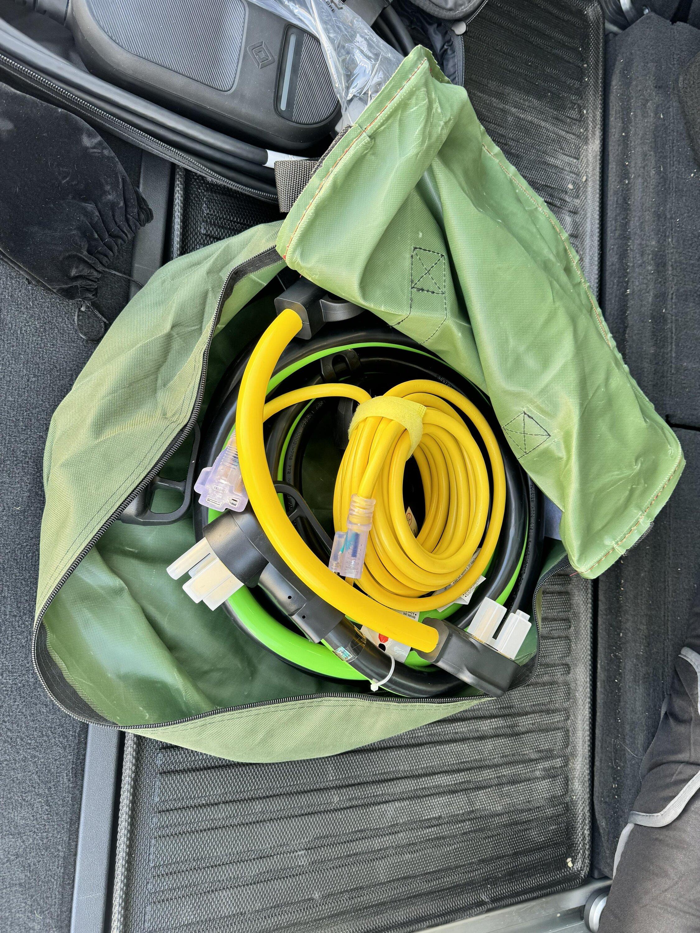 Rivian R1T R1S My Airbnb charging kit 423454947_1429380271039841_5097307964787256274_n