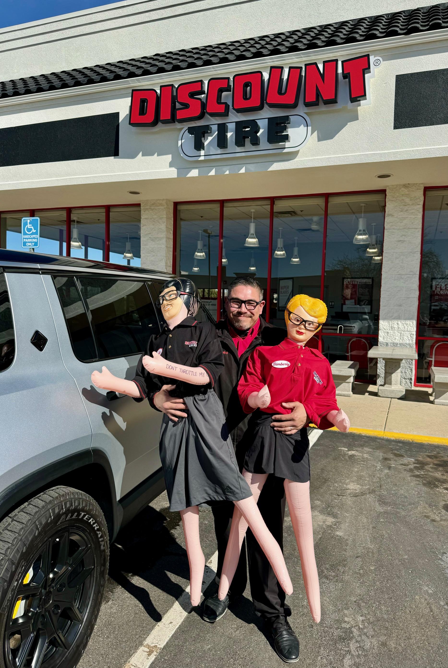 Rivian R1T R1S Mickey Thompson Baja Boss 20" AT Tires Installed -- Like Nebraska, honestly, it's not for everyone... IMG_7609
