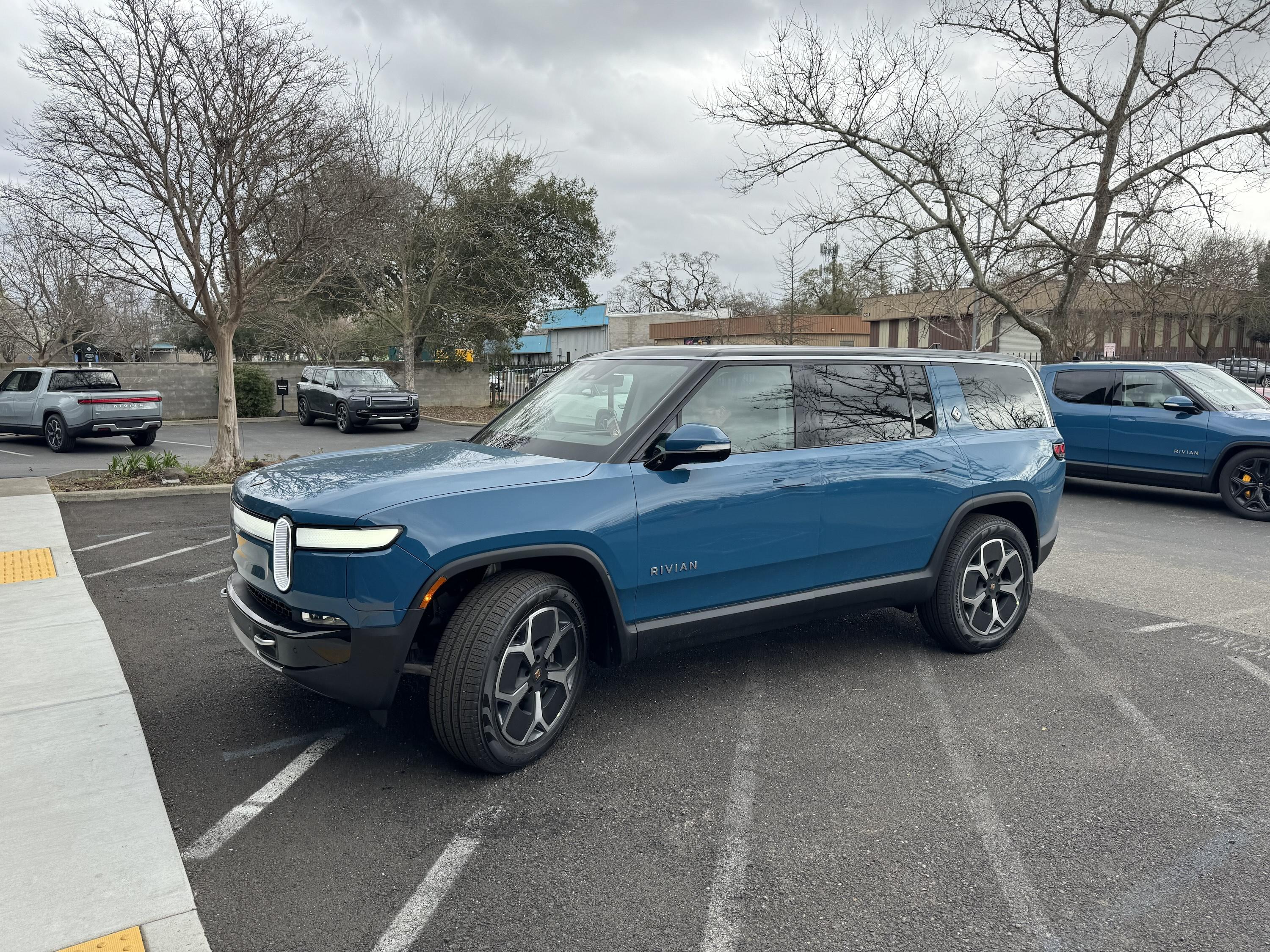 Rivian R1T R1S Grabbed a R1S Dual/Standard - Delivery Timing? MicrosoftTeams-ima