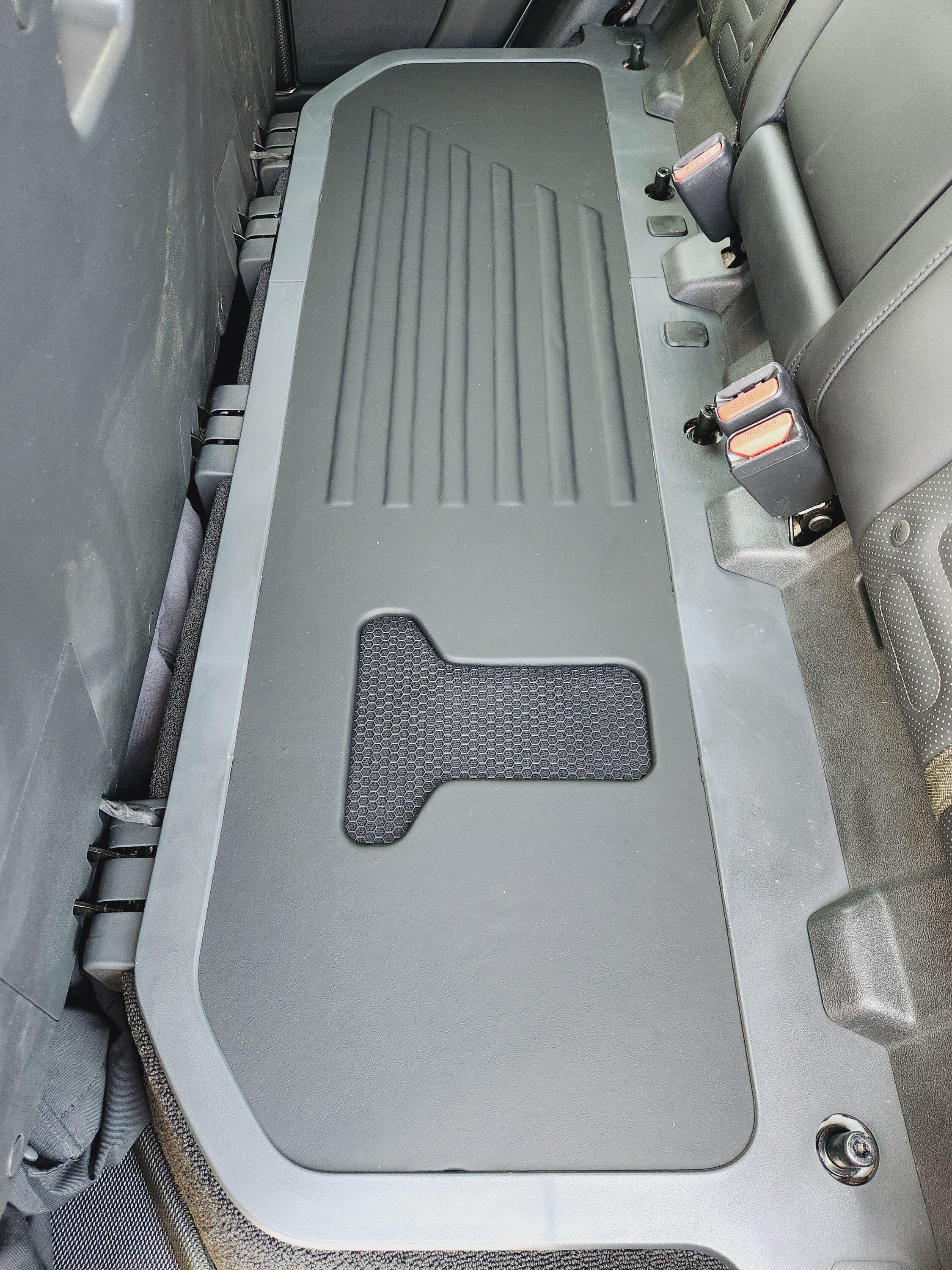 Rivian R1T R1S Meridian audio system upgraded with JL Audio / Fosgate 10" subwoofer 17095696677815004998673726878781