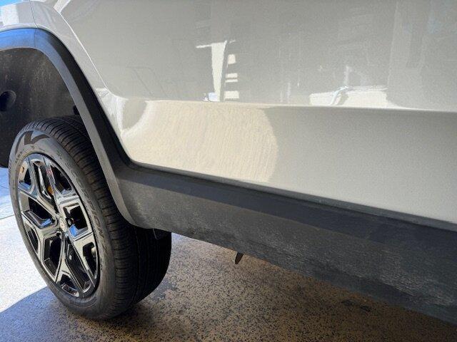 Rivian R1T R1S Cleaning Mud off of plastic trim IMG_5991