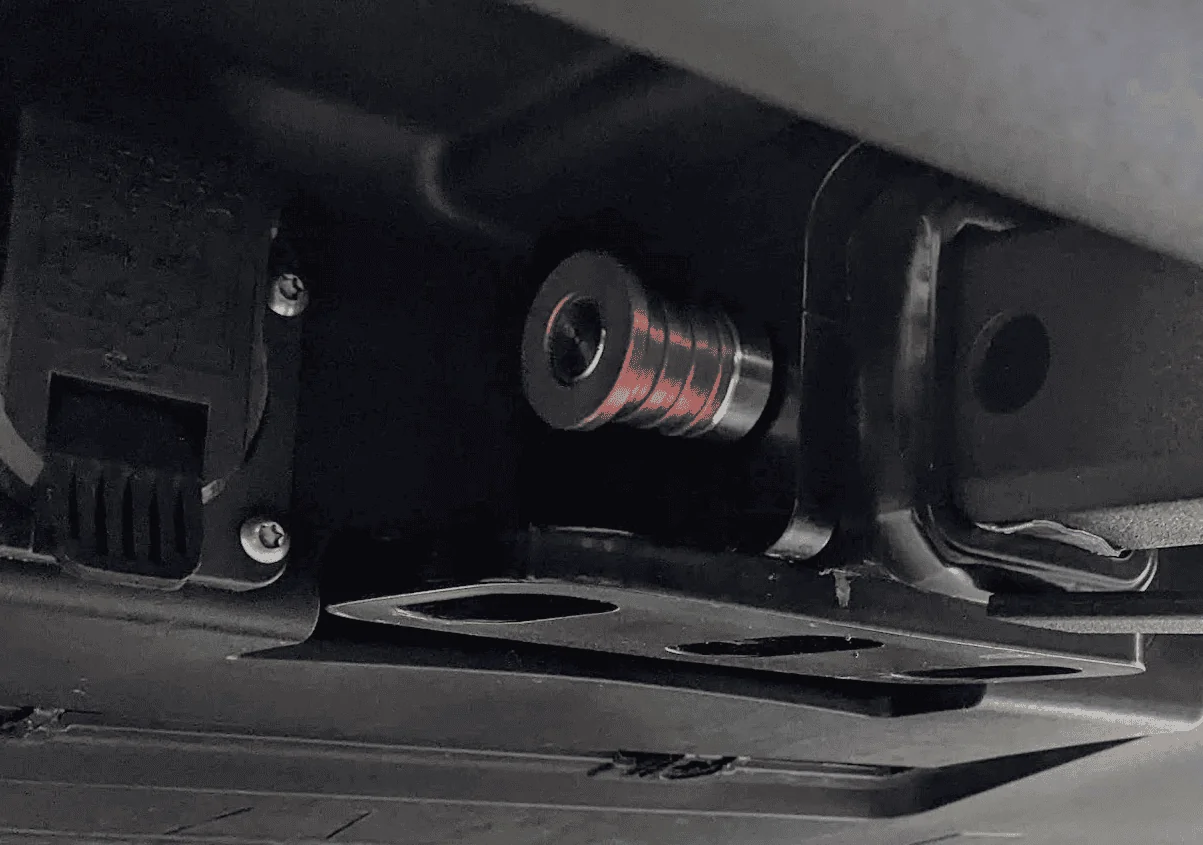 Rivian R1T R1S R1S towing setup - need help working with poor hitch design. 1709583123727