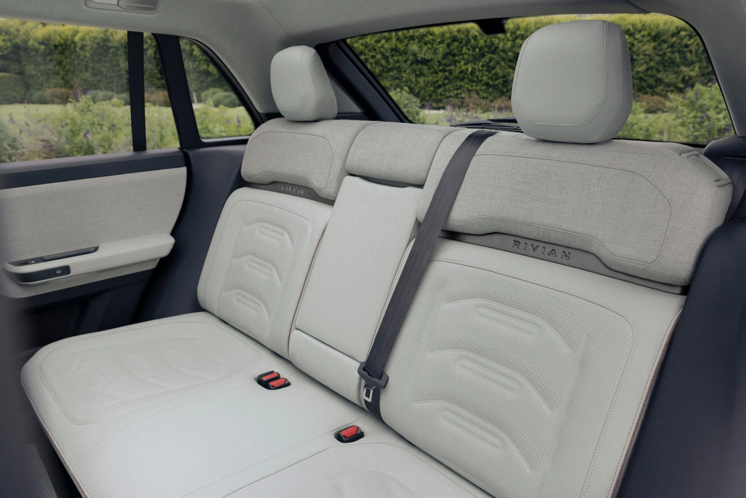 R3_backseat-scaled.jpg