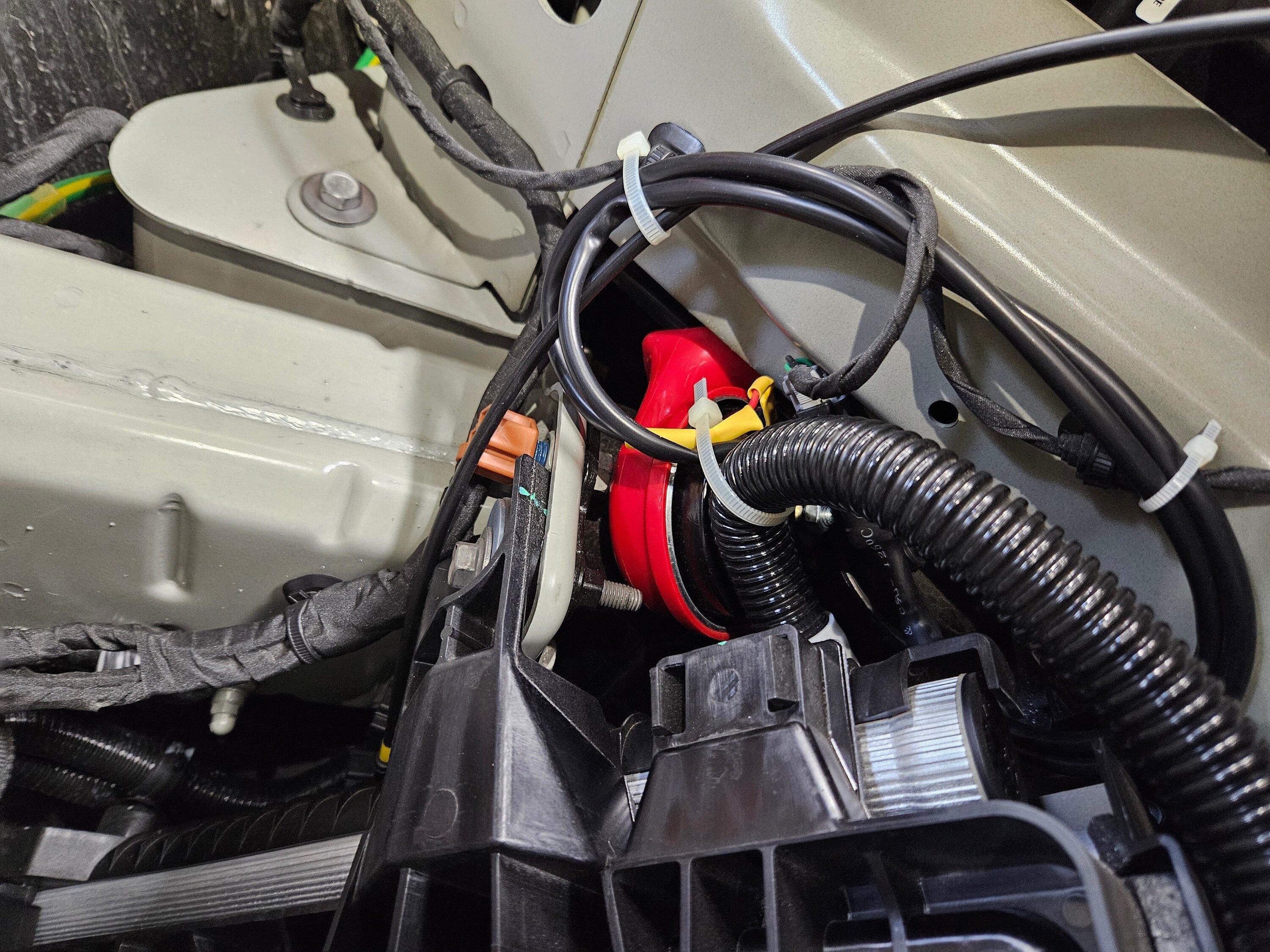 Rivian R1T R1S Rivian 500hz Horn Upgrade -- Installed Pics & Video Sound Clip 20240308_175944