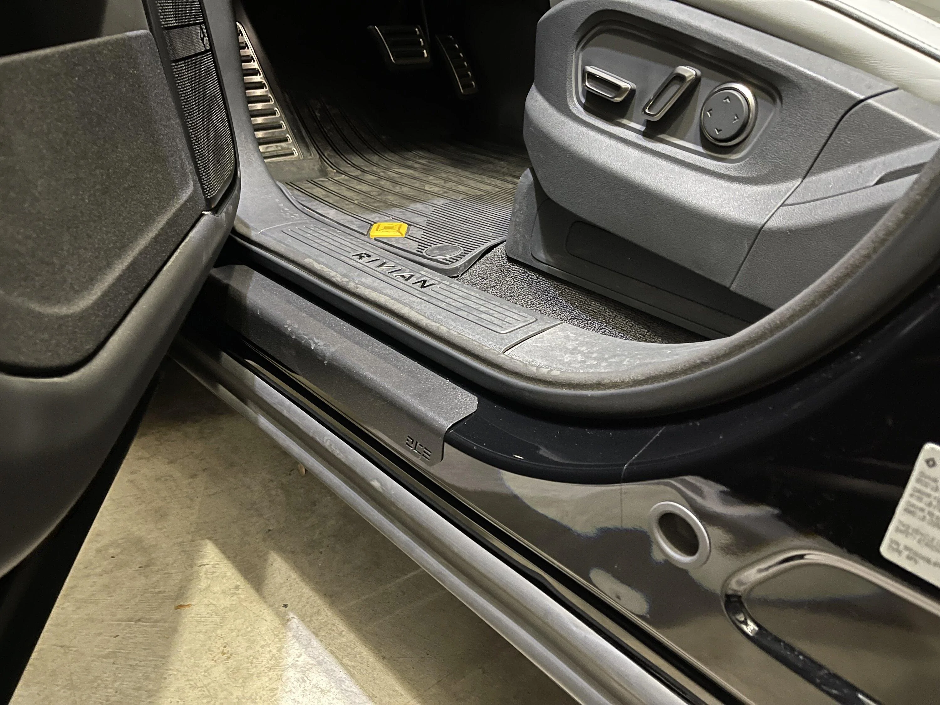 Rivian R1T R1S DCE Door Sill Protectors with PPF install and Bray Windshield Film on Front Camera IMG_8566
