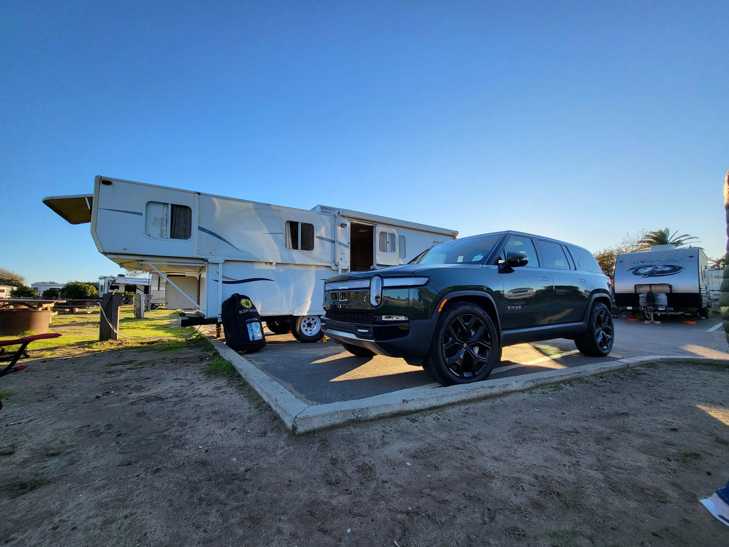 Rivian R1T R1S Towing + Efficiency: Please post your experience! 20240104_161243