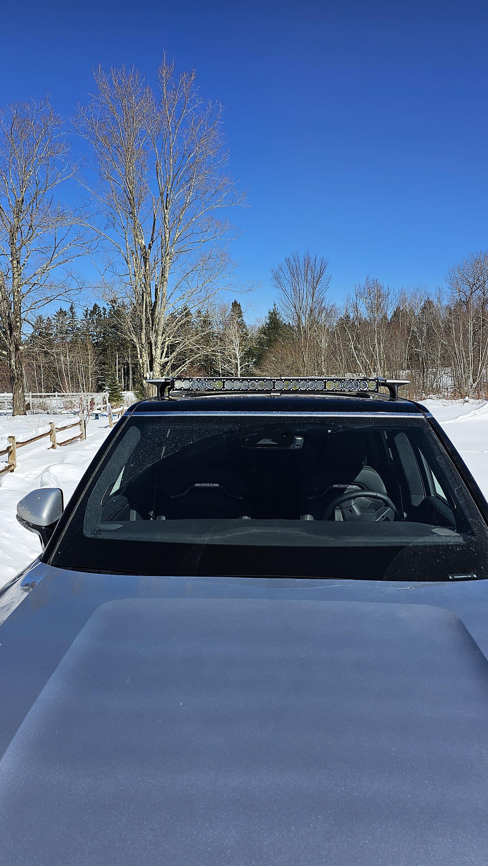 Rivian R1T R1S Stowable 40" Light Bar Setup 20240312_112306
