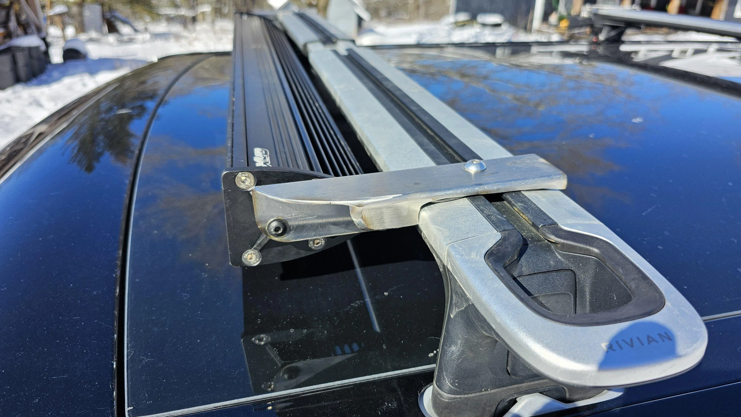 Rivian R1T R1S Stowable 40" Light Bar Setup 20240312_112322