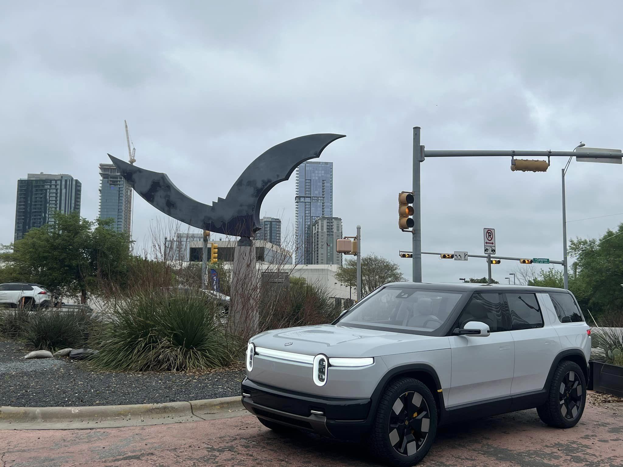 Rivian R1T R1S R2 Videos & photos from Austin public showing 432544476_10229674479898669_4329938989042264958_n