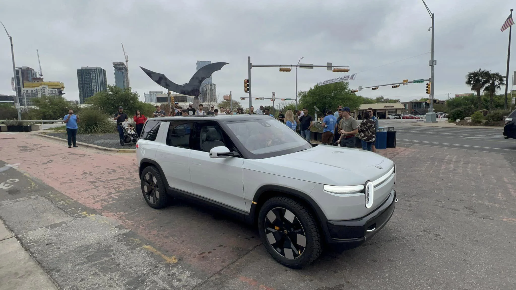 Rivian R1T R1S R2 Videos & photos from Austin public showing 432507628_10229674479778666_5583932076038245610_n
