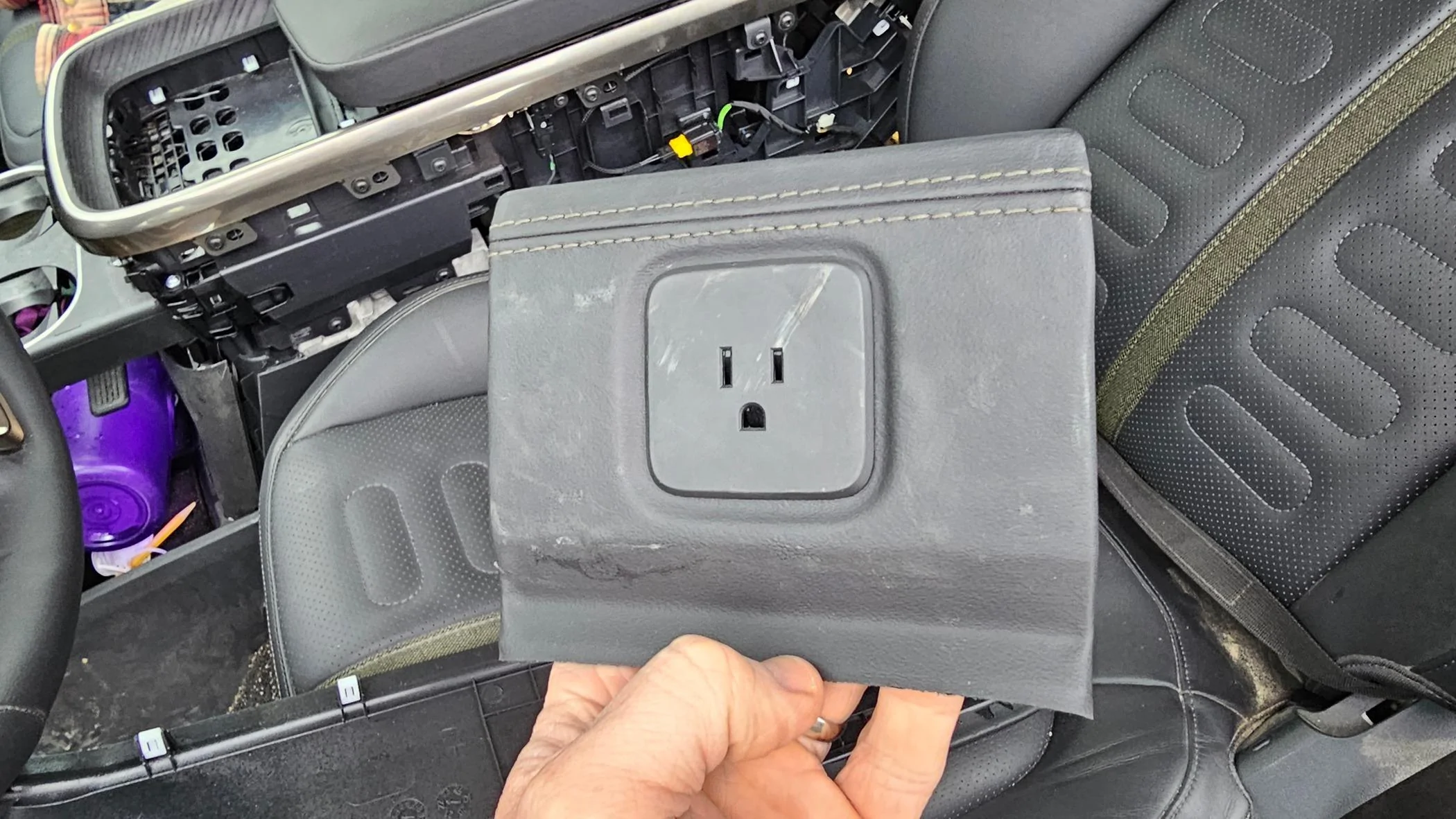 Rivian R1T R1S Center console disassembly? Anyone? 20240315_124412