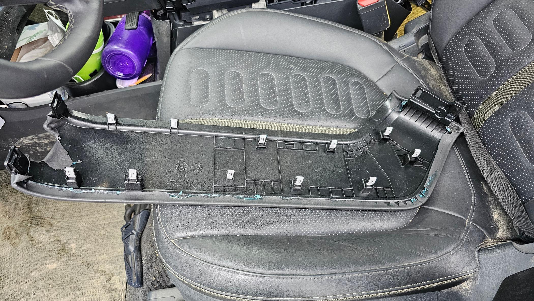 Rivian R1T R1S Center console disassembly? Anyone? 20240315_124358