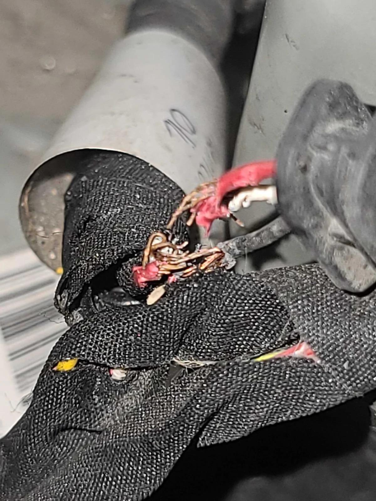 Rivian R1T R1S Rodent attack...now what? 6D794D63586248794E46786962564F67684C31307A492D566B74546968336E7448686E507357382E4F473248506C7