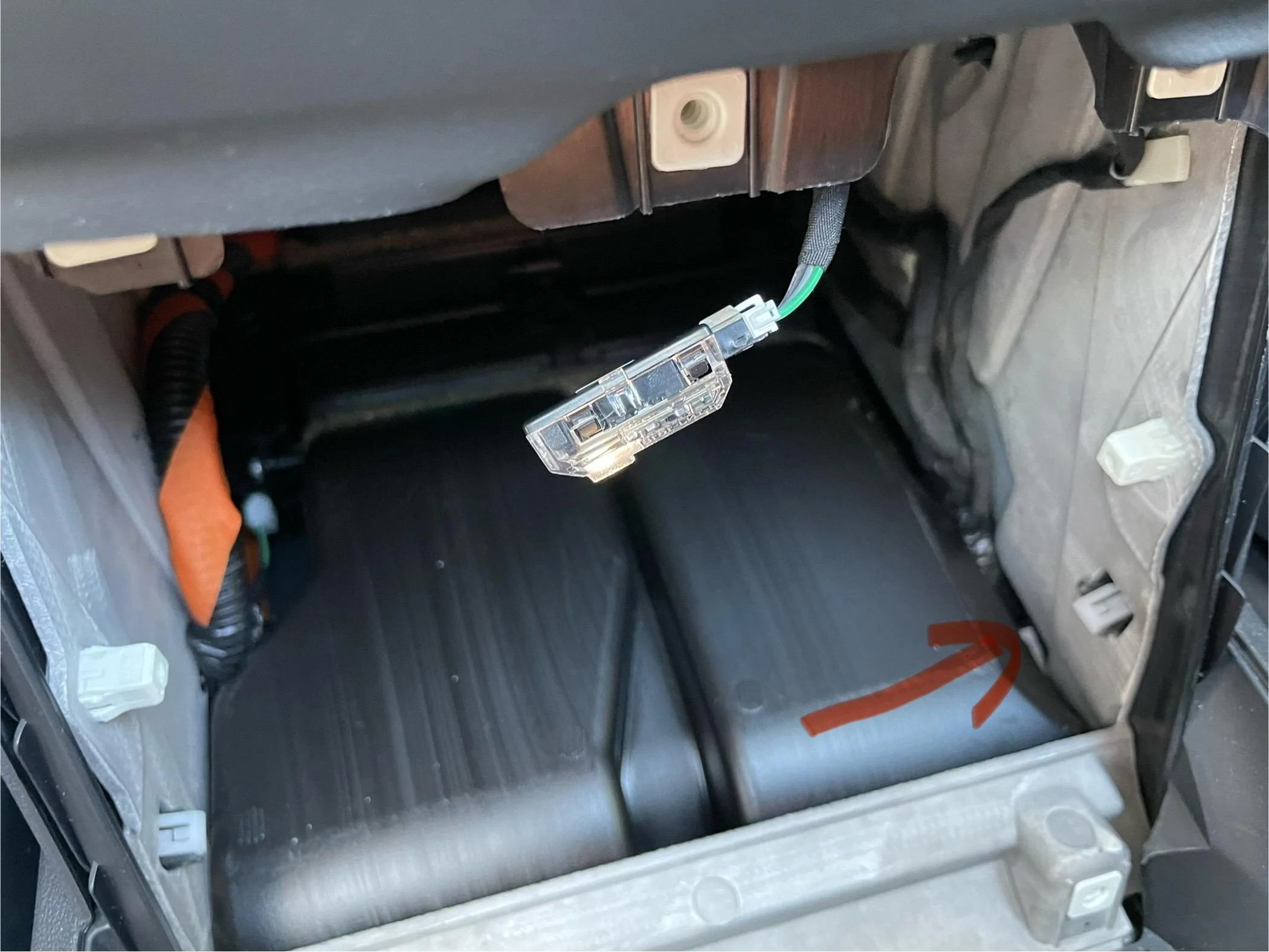 Rivian R1T R1S Center console disassembly? Anyone? IMG_3325