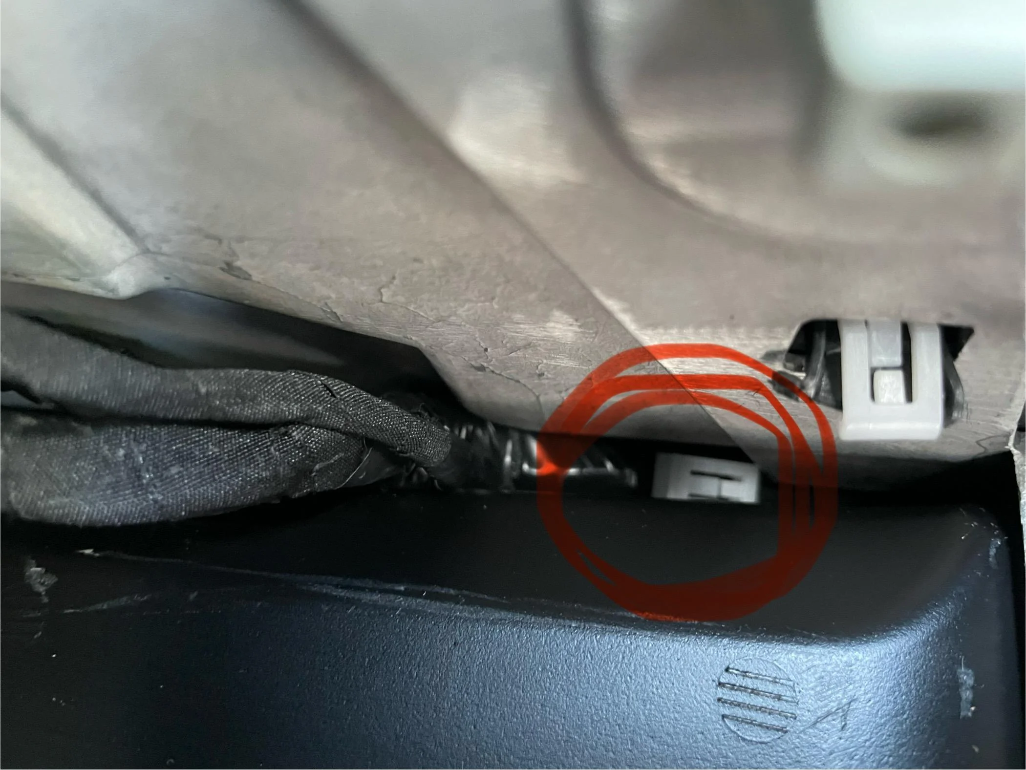 Rivian R1T R1S Center console disassembly? Anyone? IMG_3326