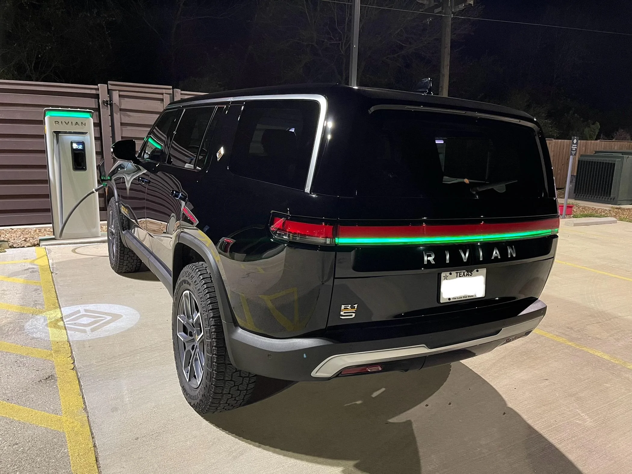 Rivian R1T R1S This is why I no longer use the Rivian for Long Distance trips. IMG_8581