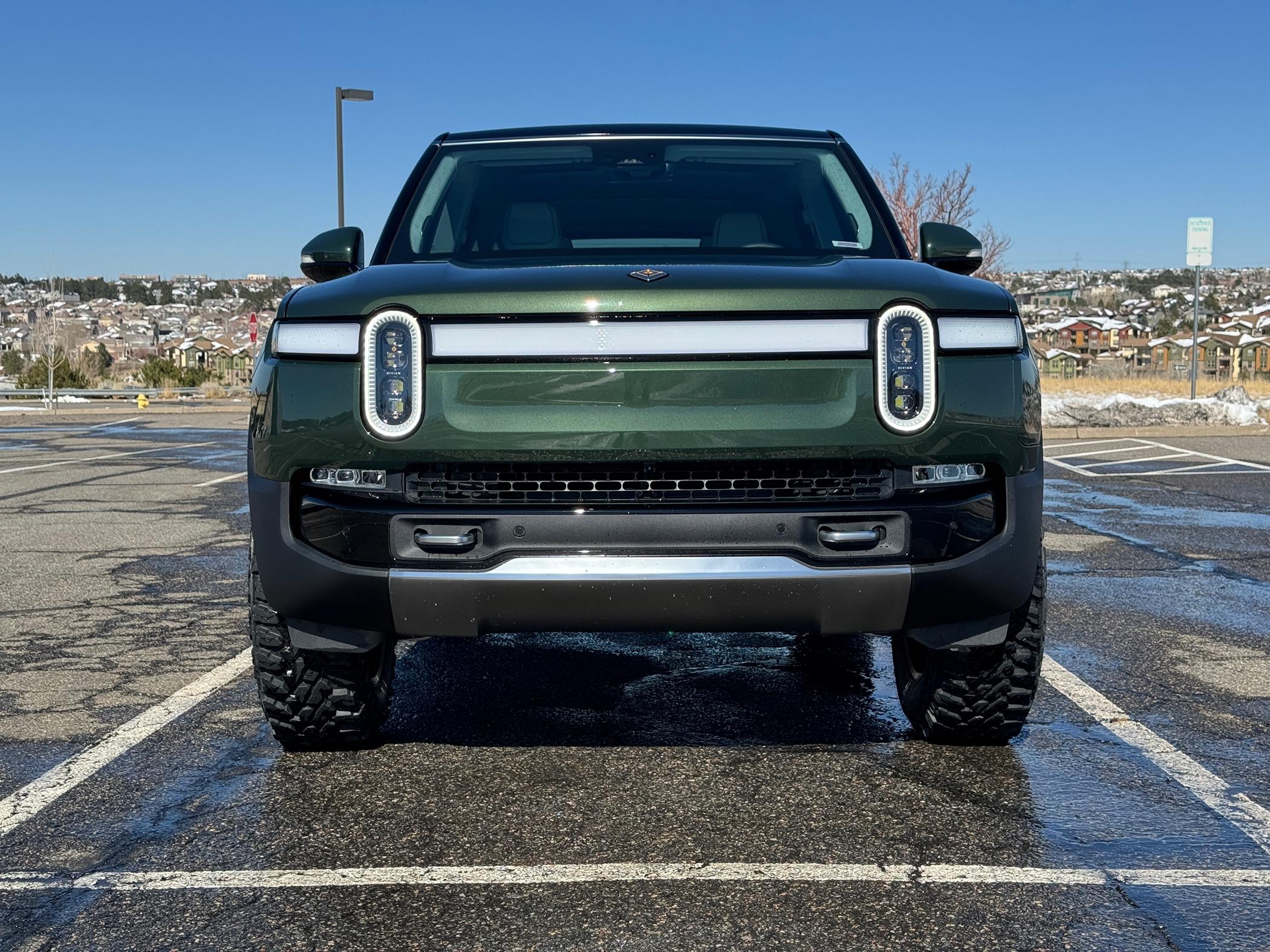 Rivian R1T R1S 35" Yokohama Geolandar M/T G003 on 20" Atomic Wheels on R1S High2.JPG