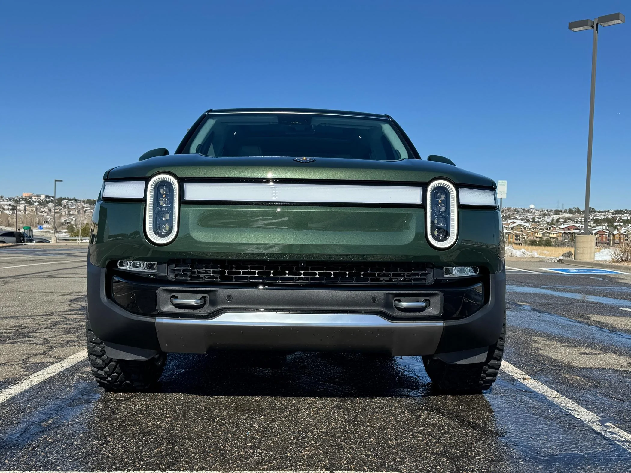 Rivian R1T R1S 35" Yokohama Geolandar M/T G003 on 20" Atomic Wheels on R1S Low5