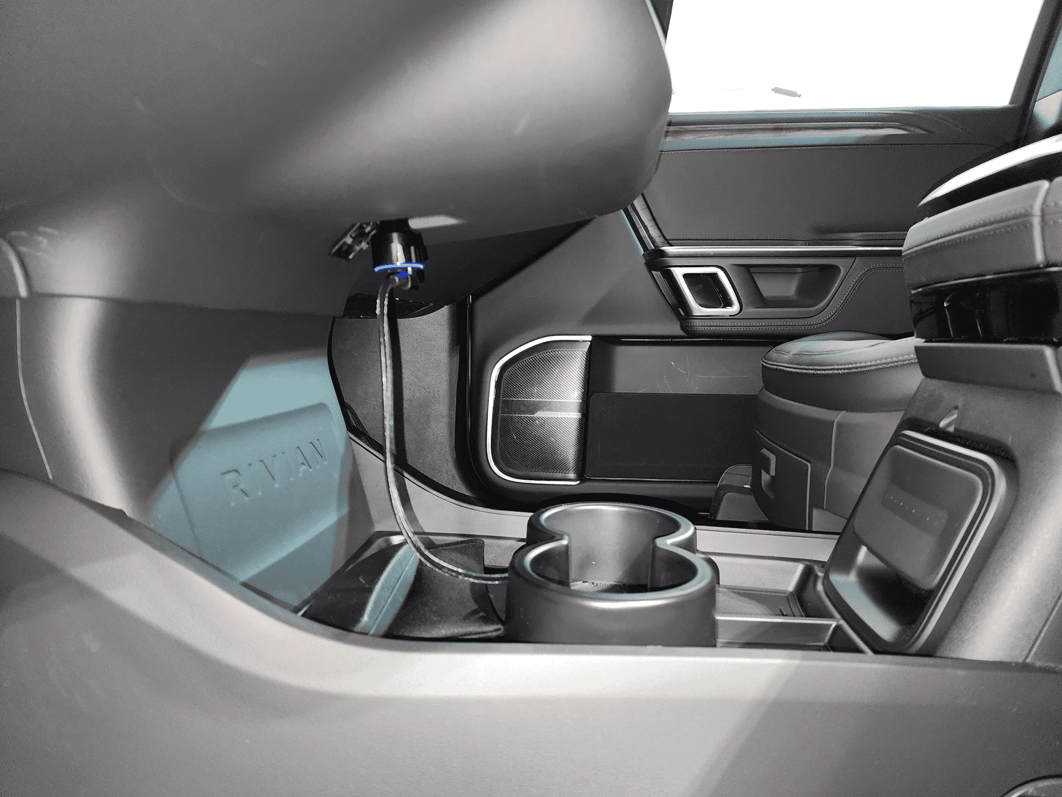 Rivian R1T R1S DIY: How To Add Interior 12v/USB-C (and interior high-current 12v loads) 1710957288145-1j