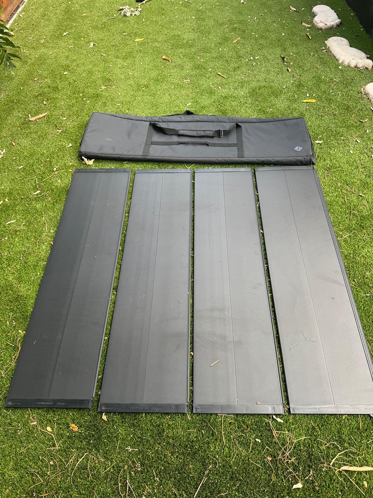 Rivian R1T R1S Manuel Tonneau cover IMG_1841