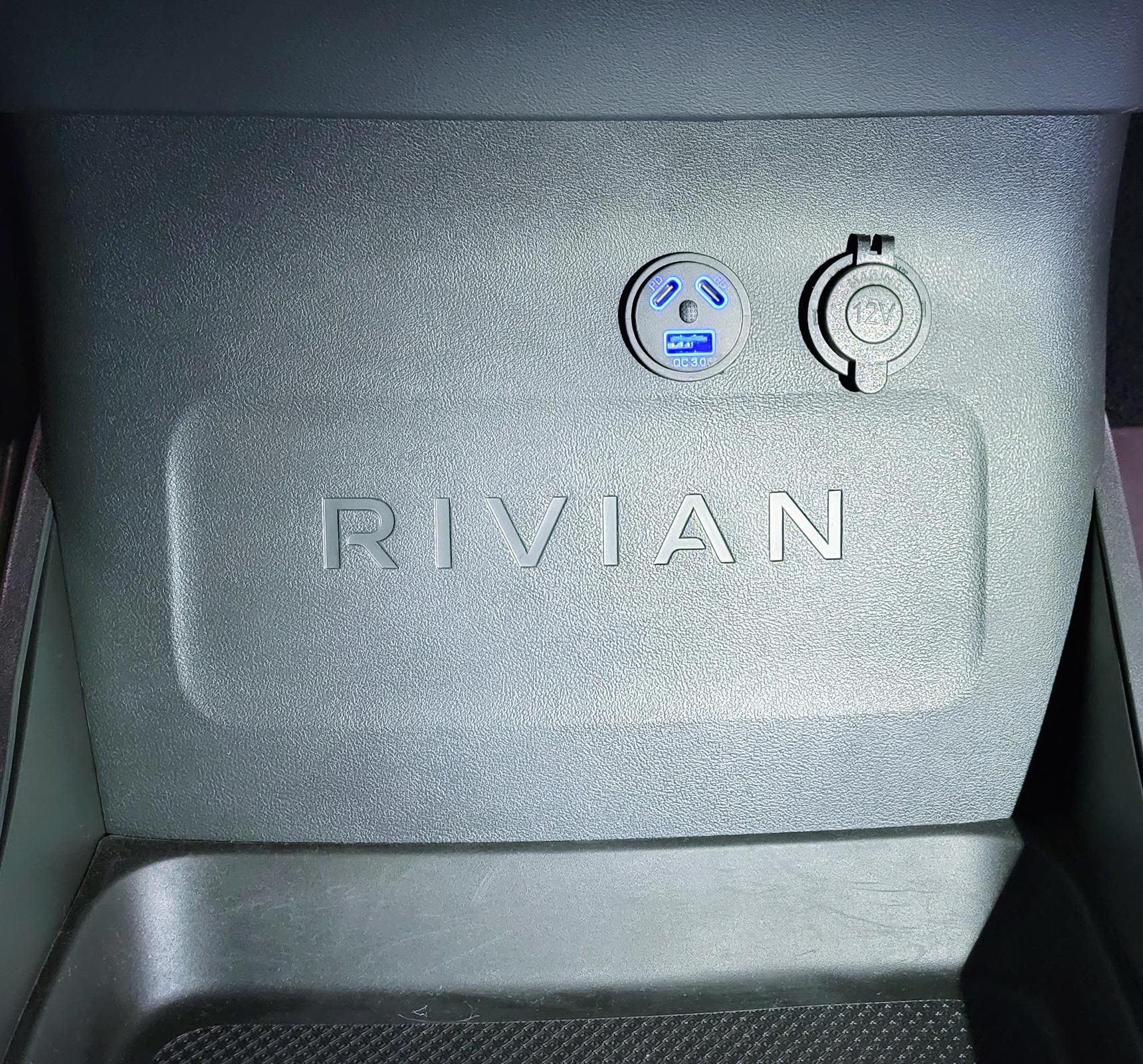 Rivian R1T R1S DIY: How To Add Interior 12v/USB-C (and interior high-current 12v loads) 20240324_210621