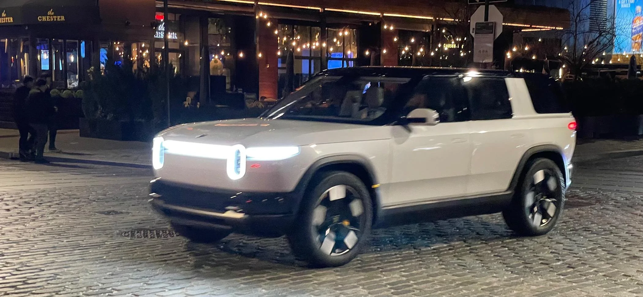 Rivian R1T R1S R2 in NYC (Cloud White R2 Photos)! Cloud White Rivian R2 NYC 3