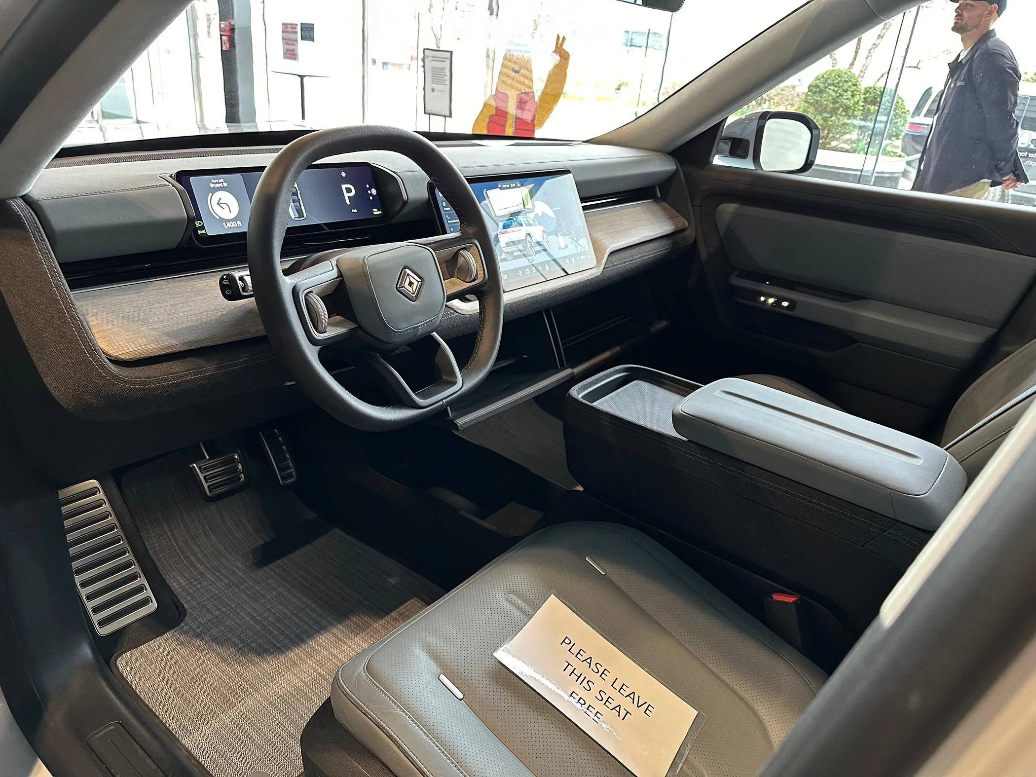 Rivian R1T R1S R2 in NYC (Cloud White R2 Photos)! 52036AE5-BB50-4412-9110-B0CF1FDE7201