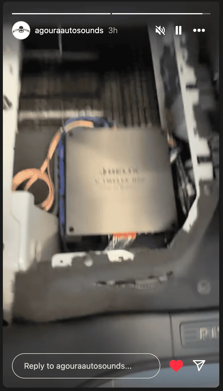 ロー R1T Stereo + Amp Installation Project | Rivian Forum - R1T