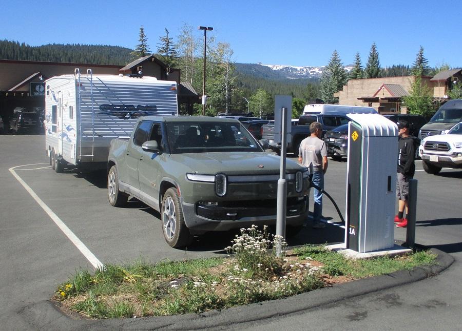 Rivian R1T R1S Towing data from two summers on the road with R1T & Travel Trailer Towing featured image.JPG