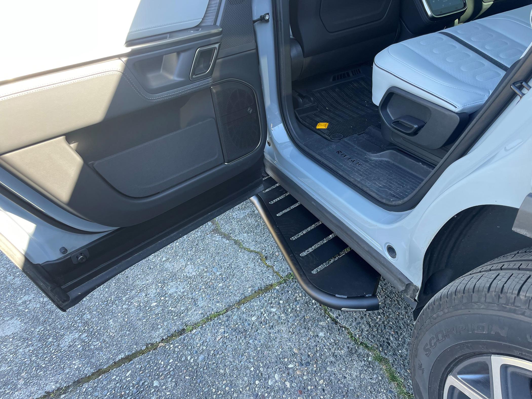 Rivian R1T R1S R1S Megawatt Sliders by Electruck 4x4 - installed photos & review riv10