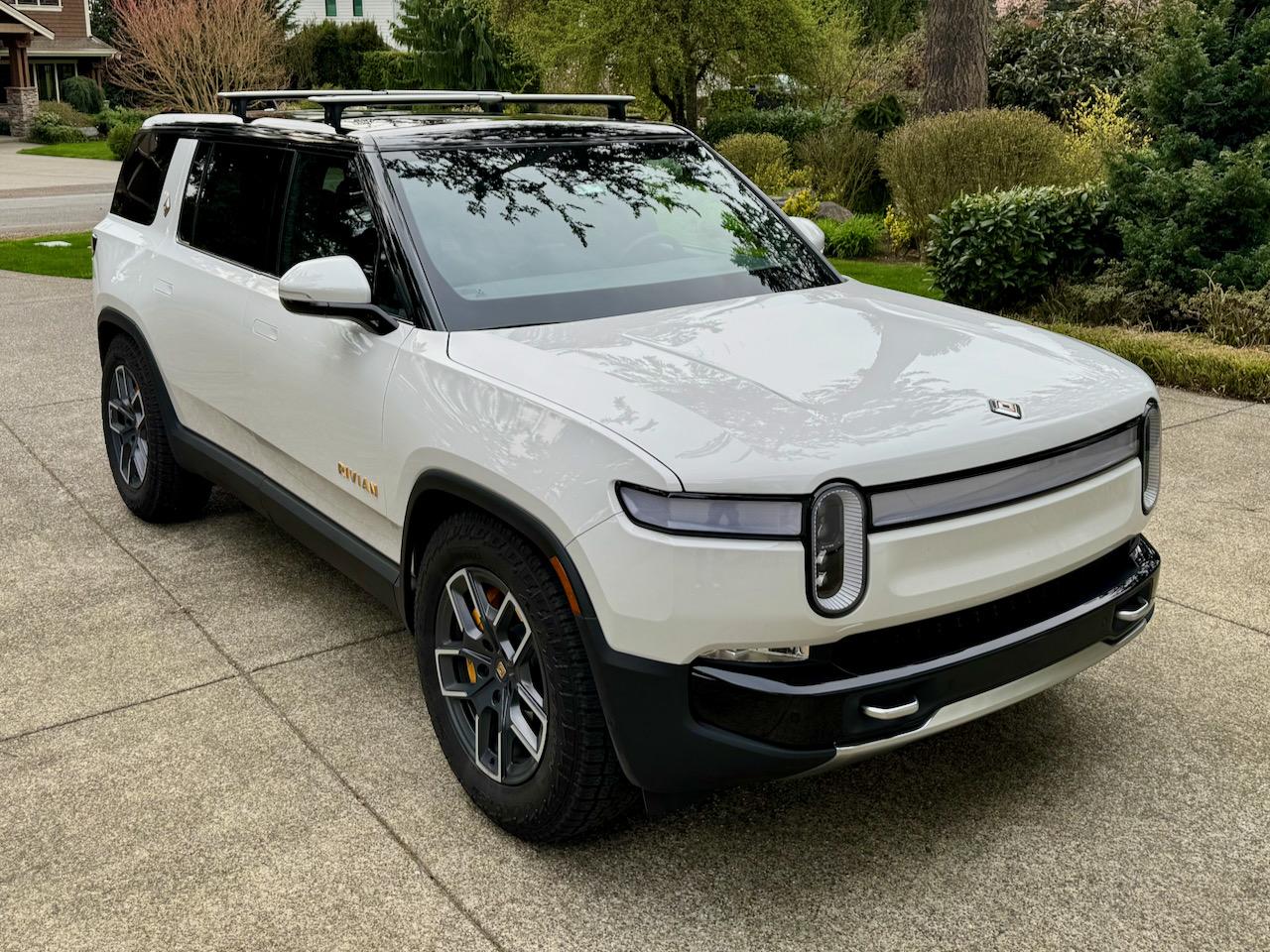 Rivian R1T R1S PPF, blackout and de-badge (white R1S) IMG_8842