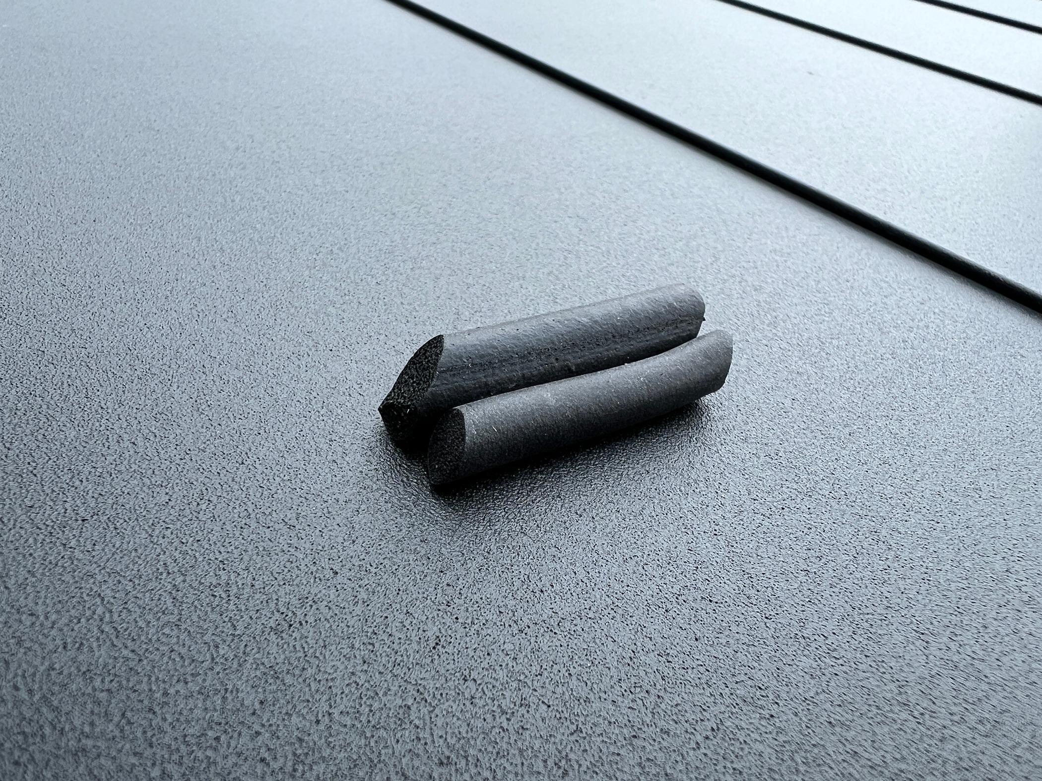 Rivian R1T R1S Resolved (my) excessive wind noise 2023 R1T (cause: corner window plastic trim) IMG_2130.JPG