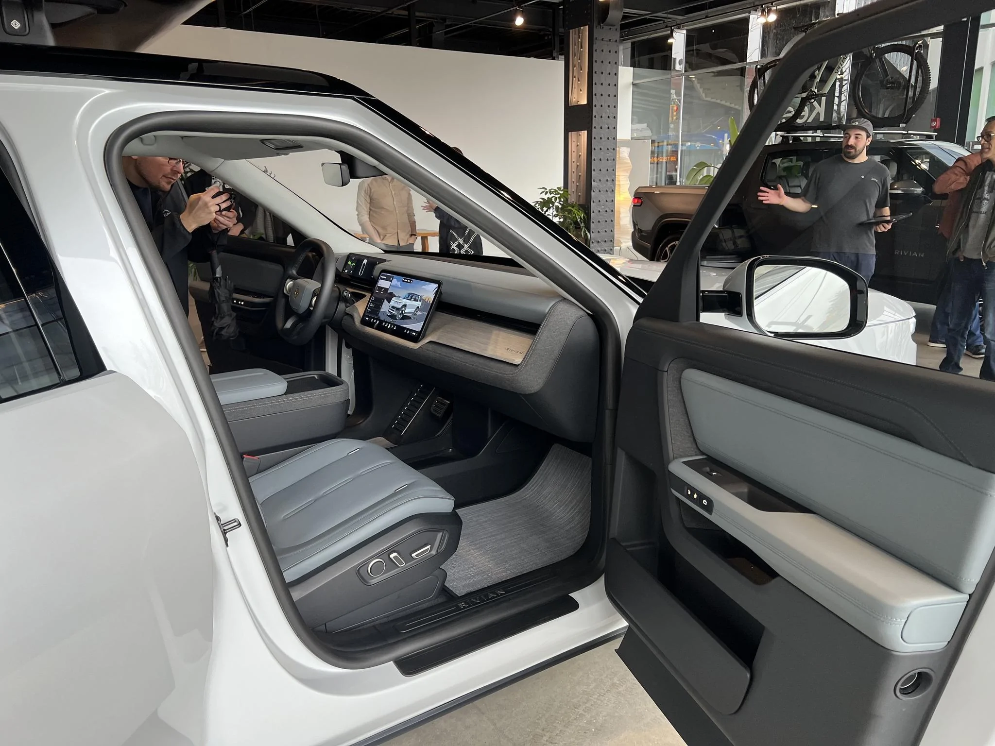 rivian-r2-treehouse-rooftop-tent-4.jpg