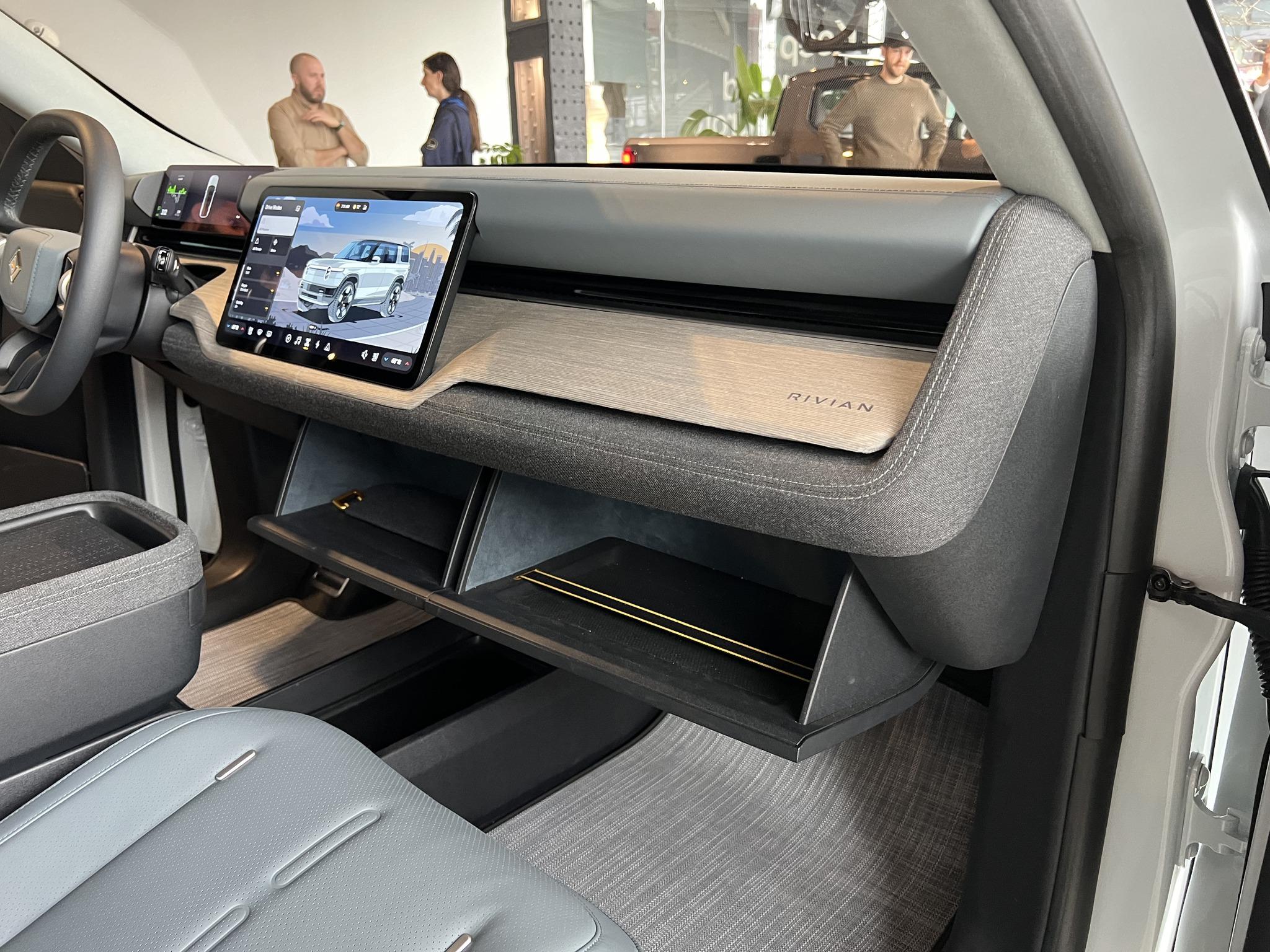 rivian-r2-treehouse-rooftop-tent-9.jpg